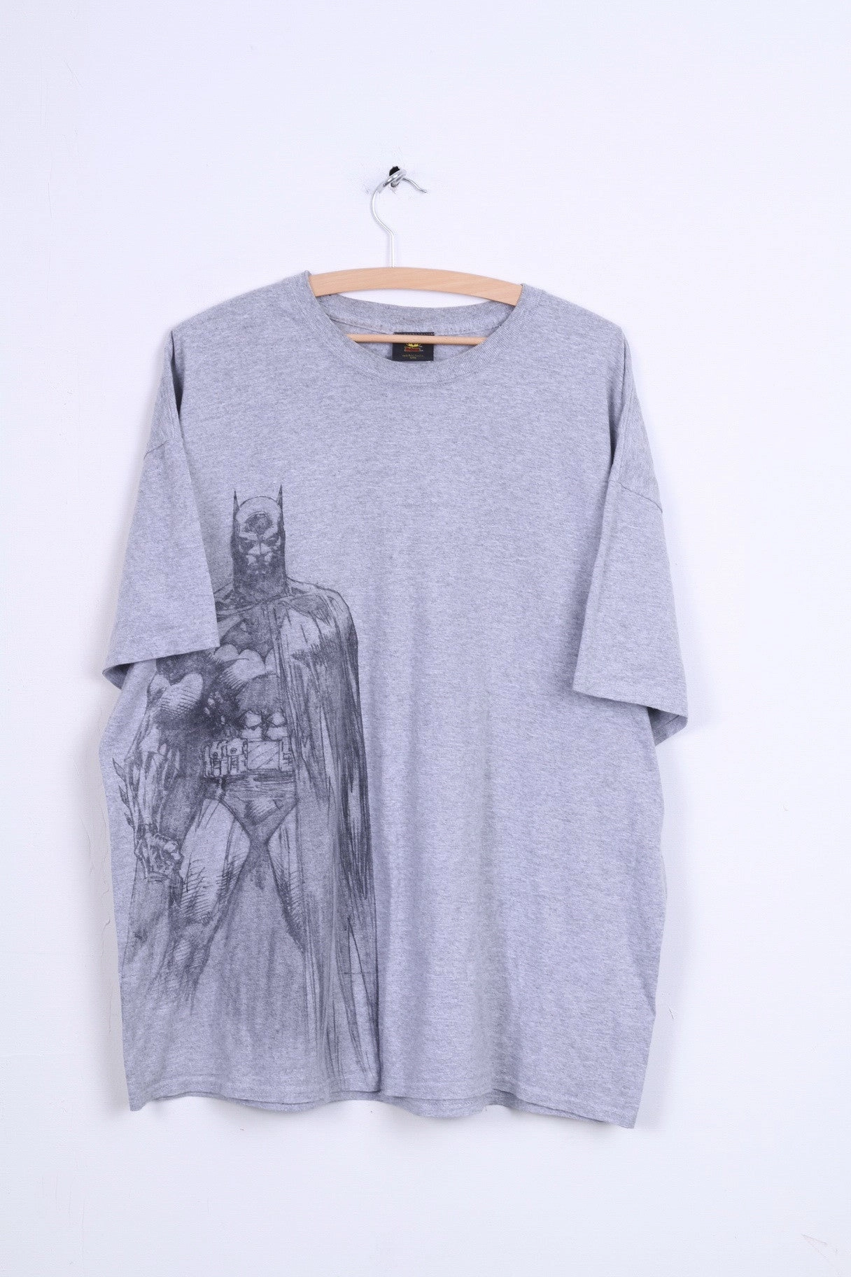 Breathable Performance Fit GILDAN Batman Mens 2XL Graphic Shirt Grey Cotton