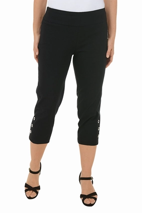 Mesh Lined Grommet Hem Pull-On Crop Pant