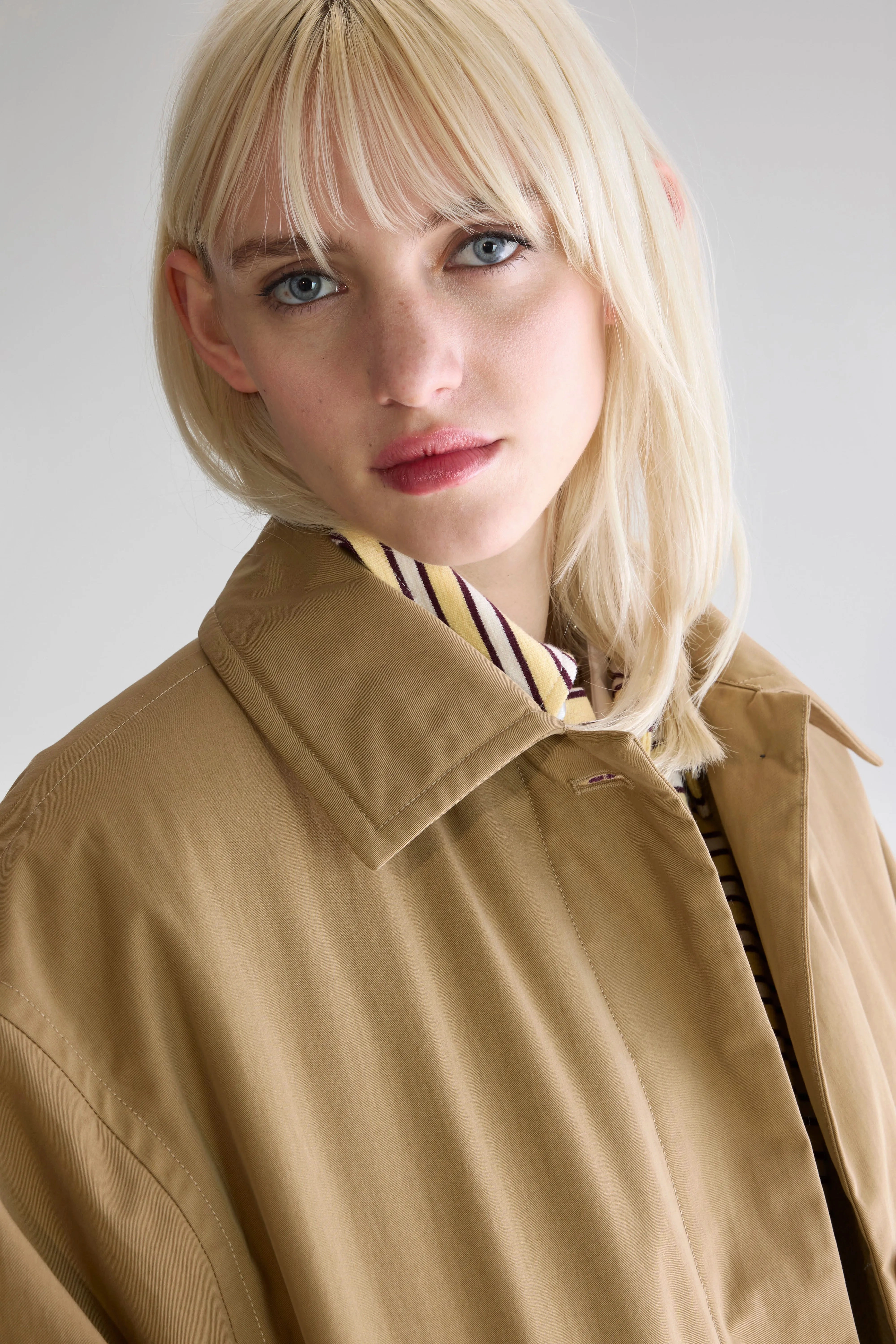 Hestia trenchcoat (252 / W / CLAY) Noise Reduced Fabric Water Repellent Coating