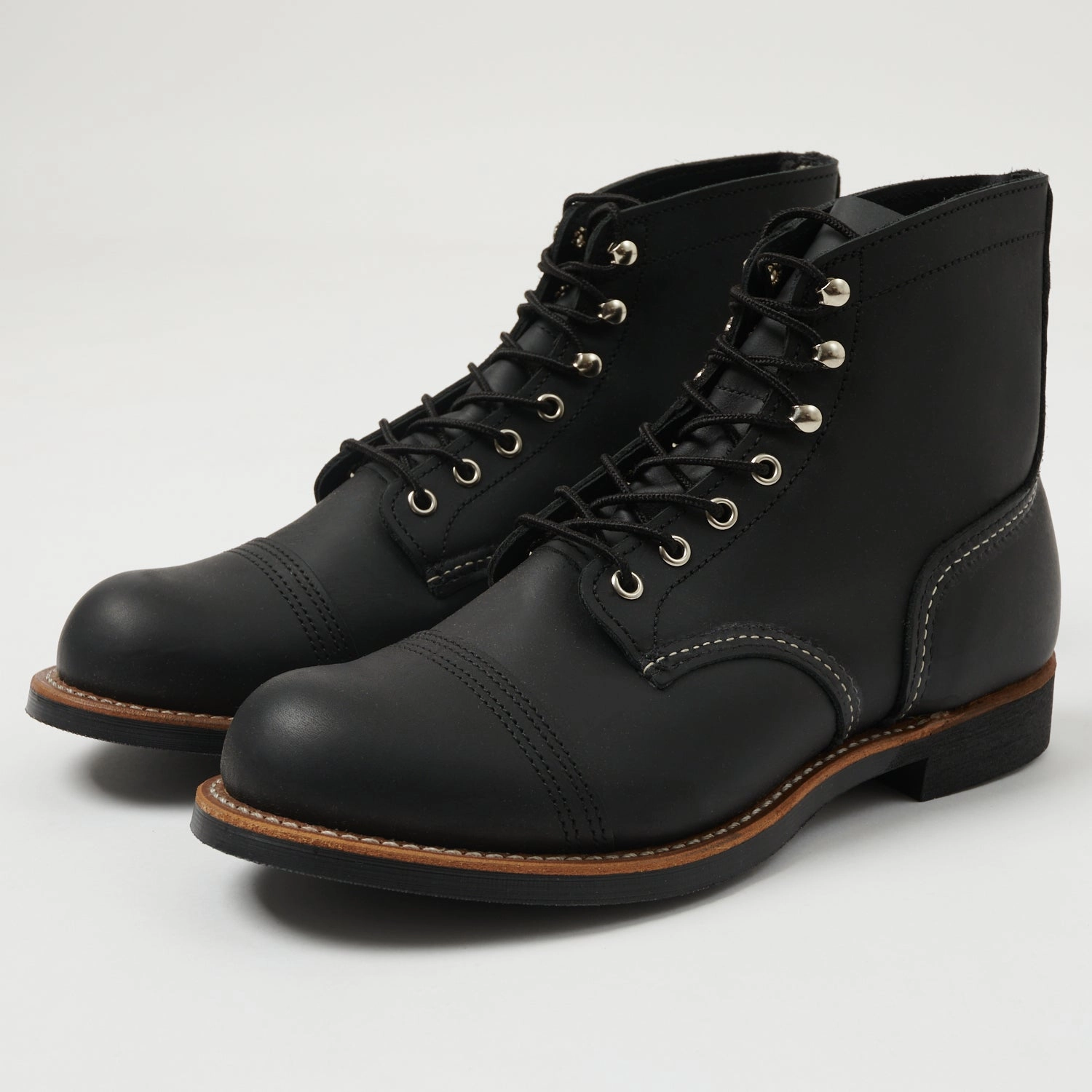 Daily Motion Red Wing 8084 6" Iron Ranger Boot - Black Harness