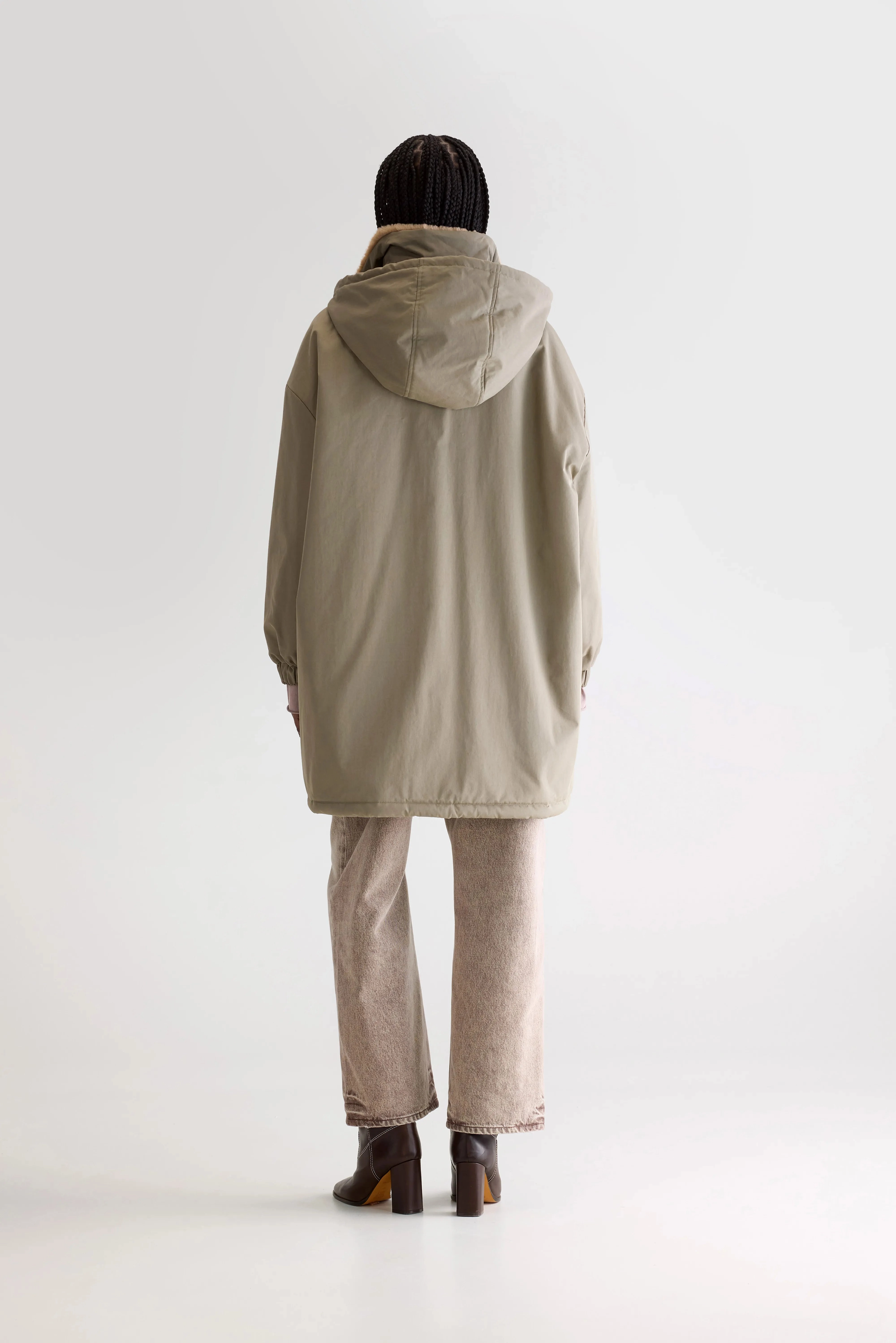 Jade duffle parka (252 / W / DUST) Ultra Lightweight Design Ultra Light Packable