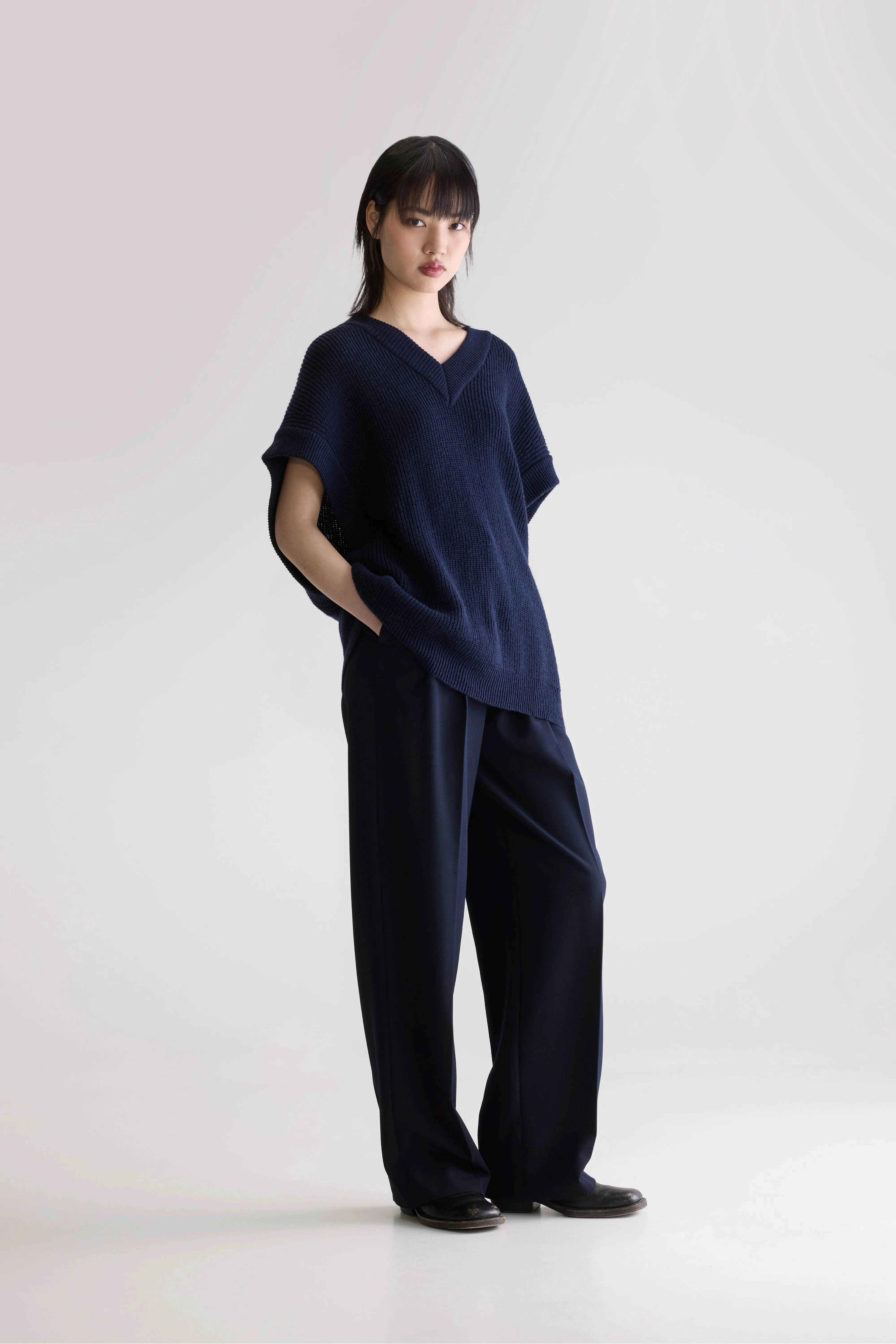 Labi sleeveless sweater (252 / W / REGAL BLUE) Thermoregulating Technology EcoFriendly Material Blend