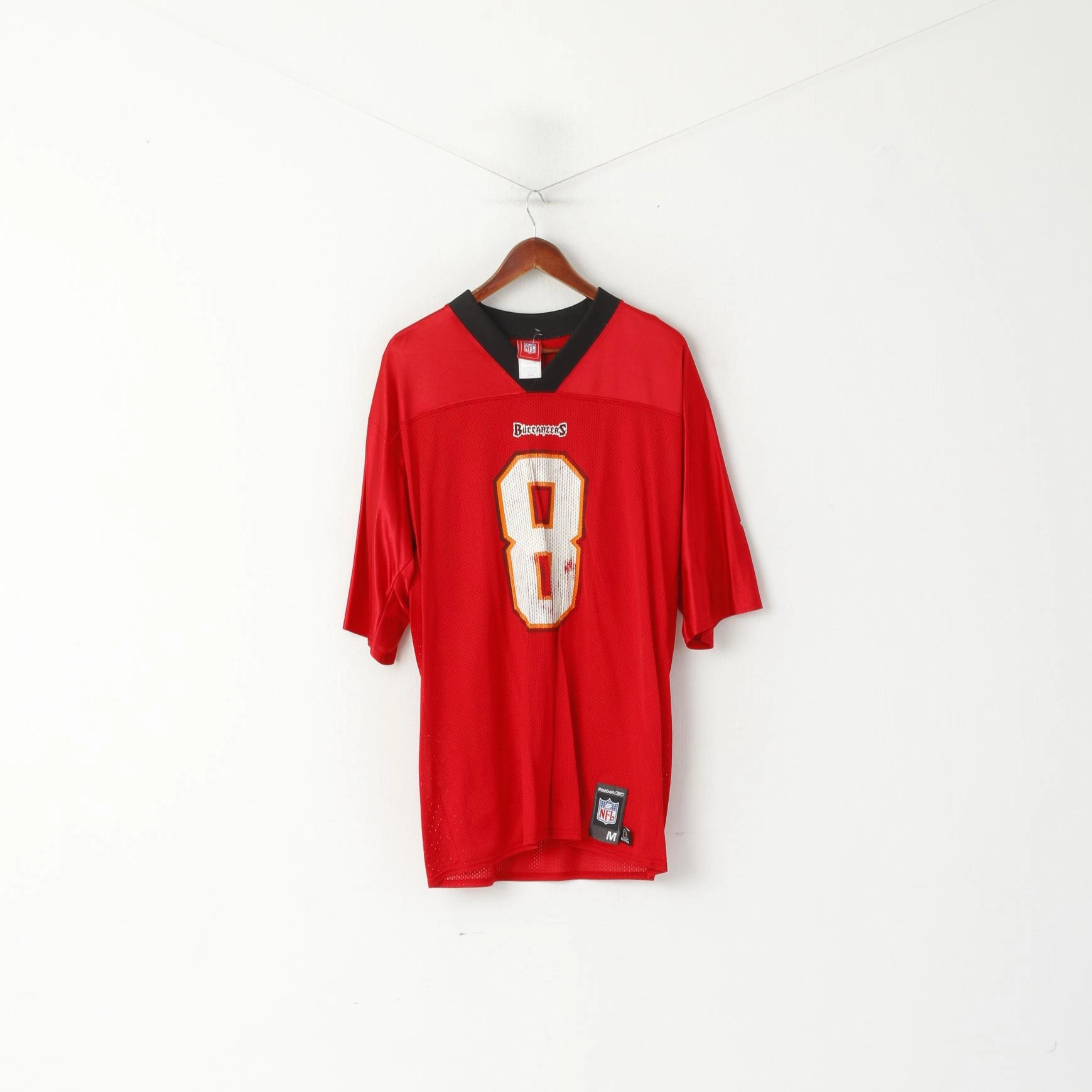 Slim Fit Design Weekend Wardrobe Reebok NFL Men M Shirt Red Tampa Bay Buccaneers Nylon Griese #8 Vintage Jersey Top