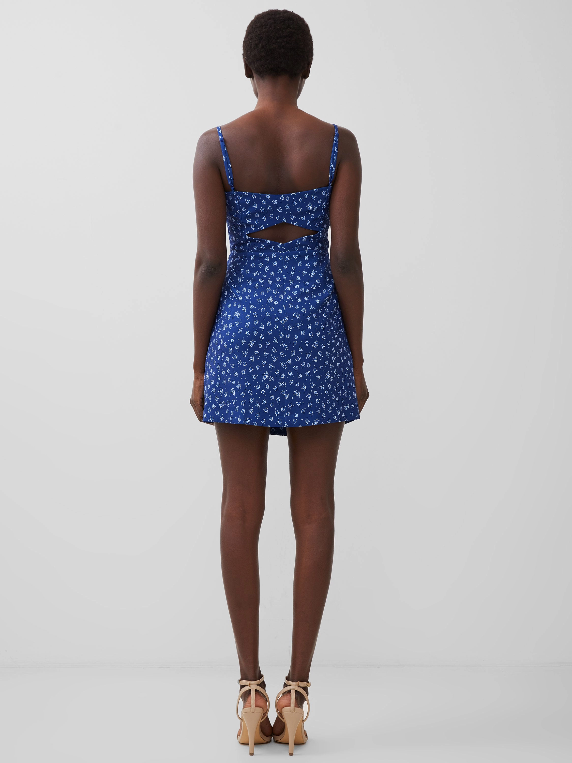 Aura Whisper Strappy Dress CrinkleResistantWeave FadeResistantColor