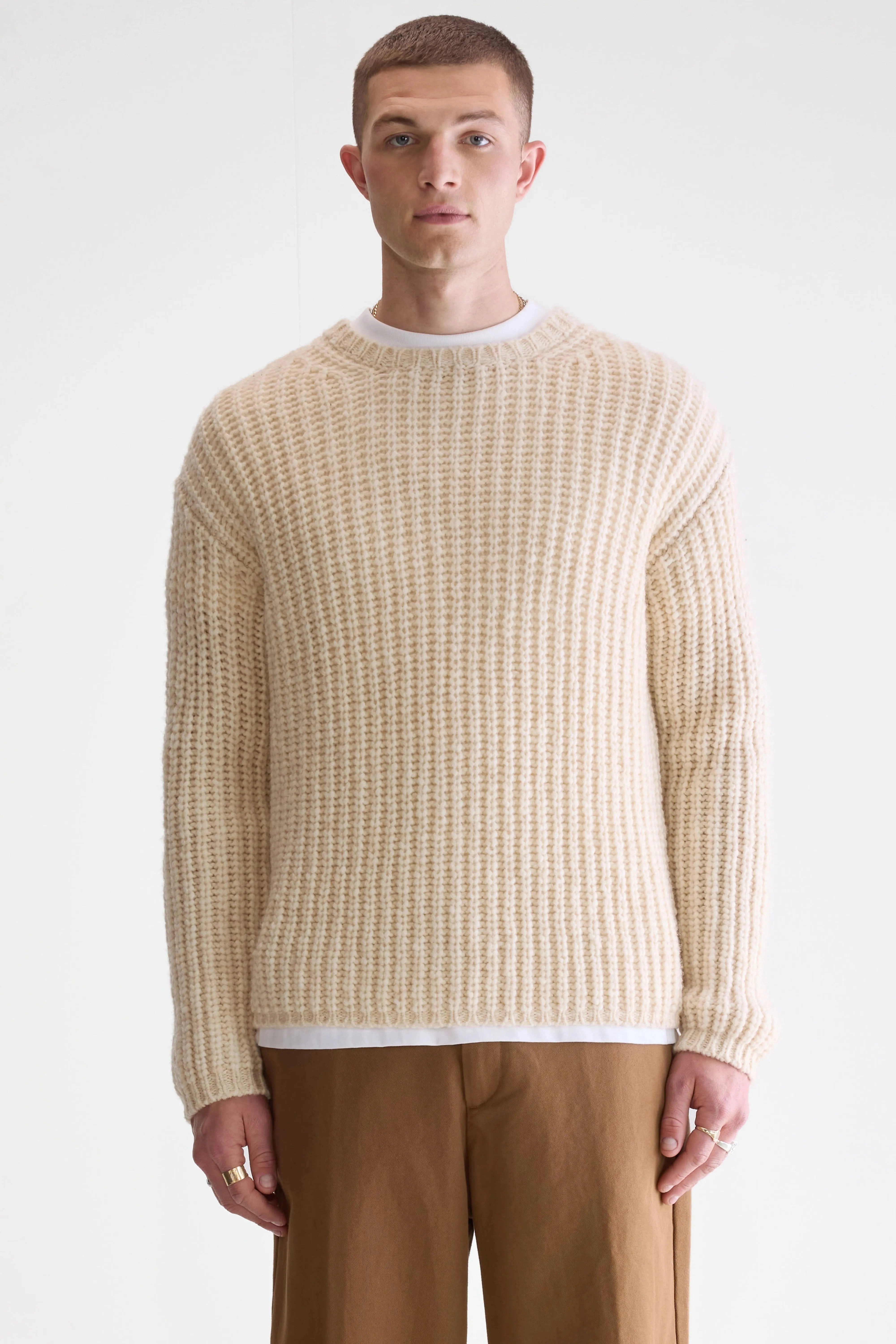 Nelio classic crewneck sweater (252 / M / ECRU) SeamFree Technology Modern Silhouette