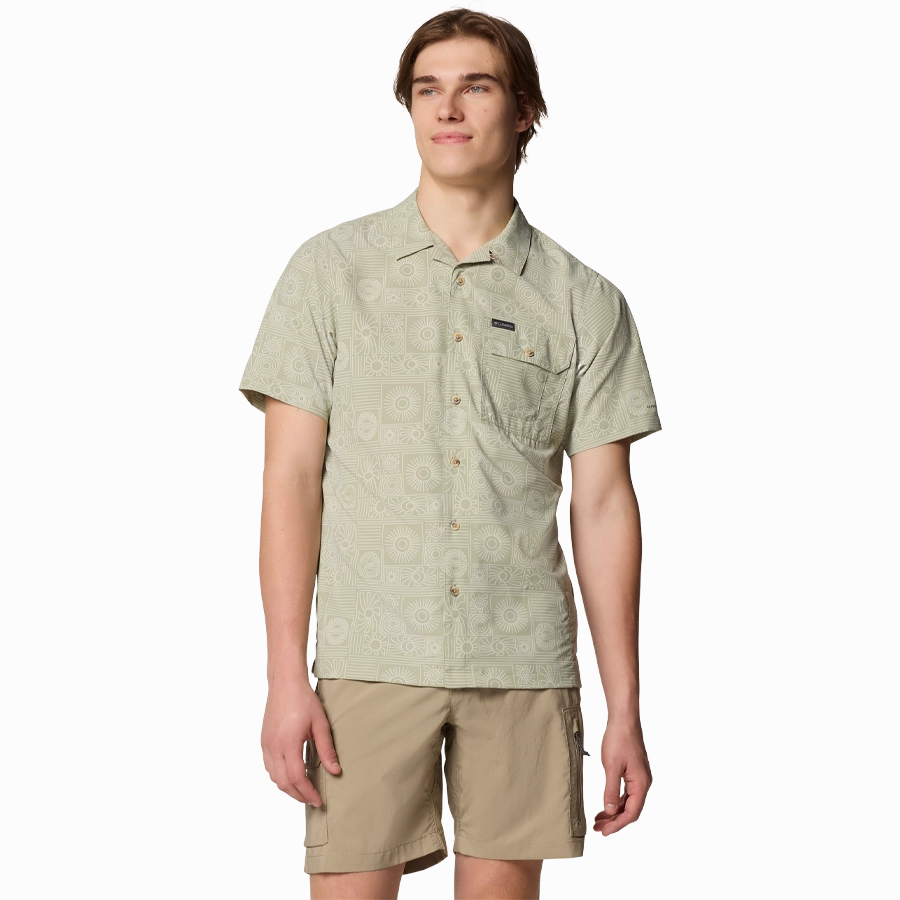 Men's Tech Trail Utility Print Woven Short Sleeve Shirt Stylish Layer Look