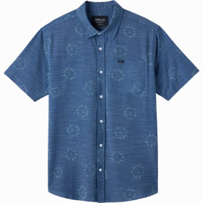 Classic Crew Neck Sporty and Stylish Men's Trvlr UPF Traverse Short Sleeve