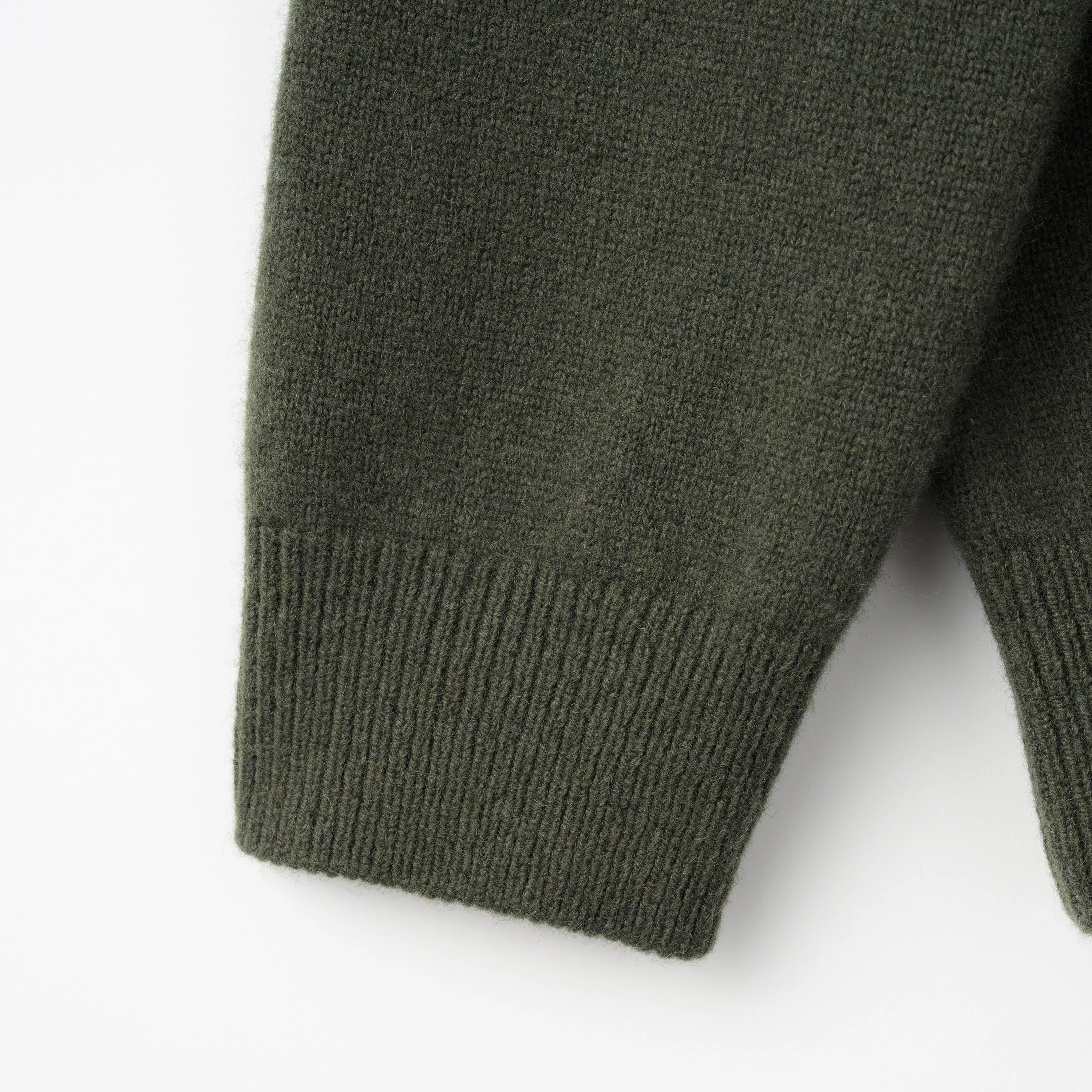 Moisture Wicking Technology Mooncastle Wool Cashmere Silk Crew Neck Sweater: Moss Green