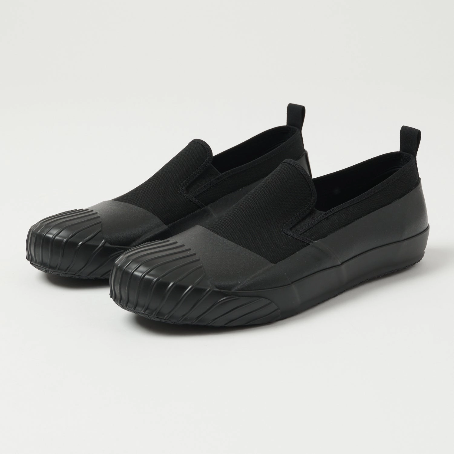 Moonstar 'Alweather' Slip-On Duck Shoe - Black Stable Frame Comfortable Ride