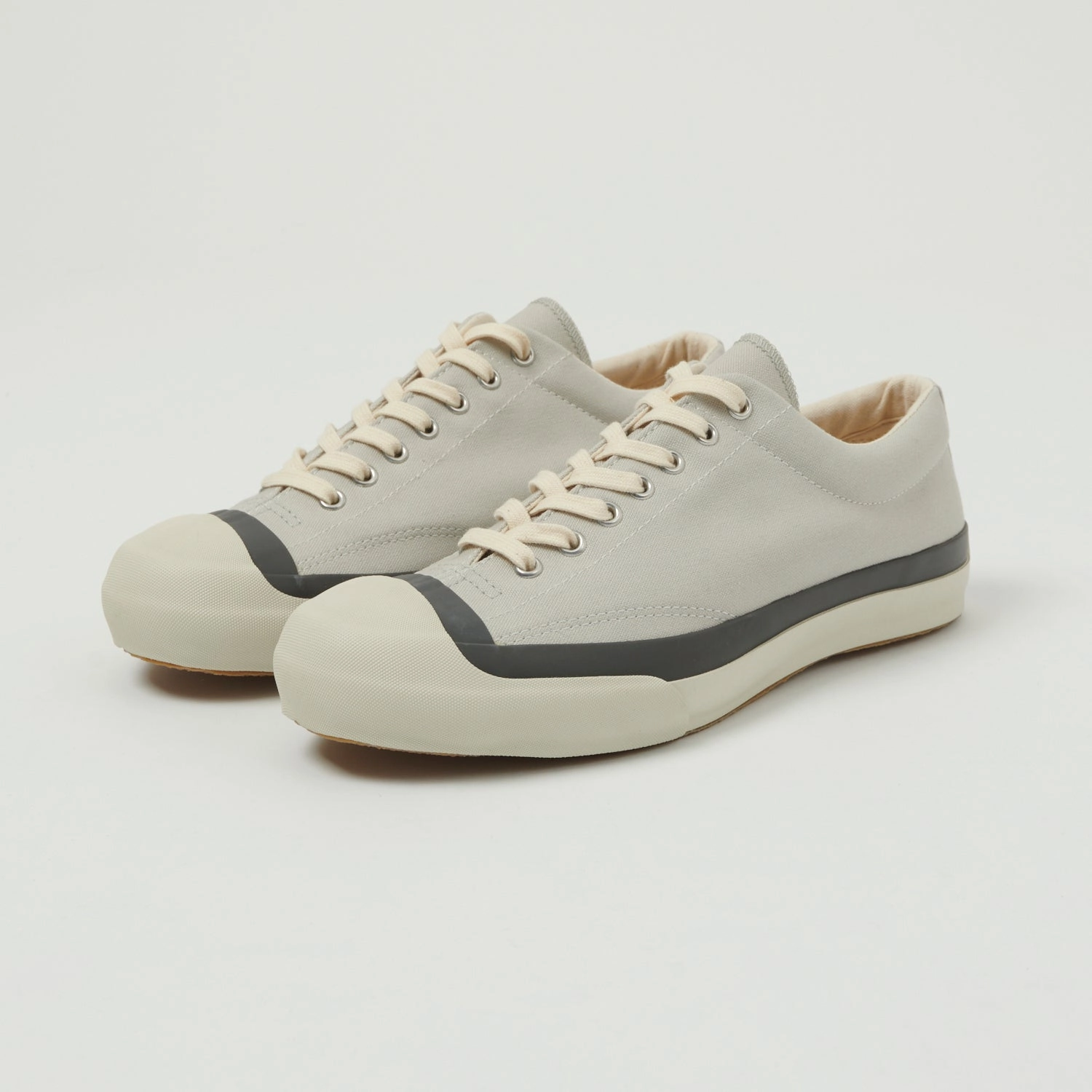 Moonstar 'Gym Court' Rubber Sole Canvas Sneaker - Light Grey Track Fit Rubberized Heel Guard