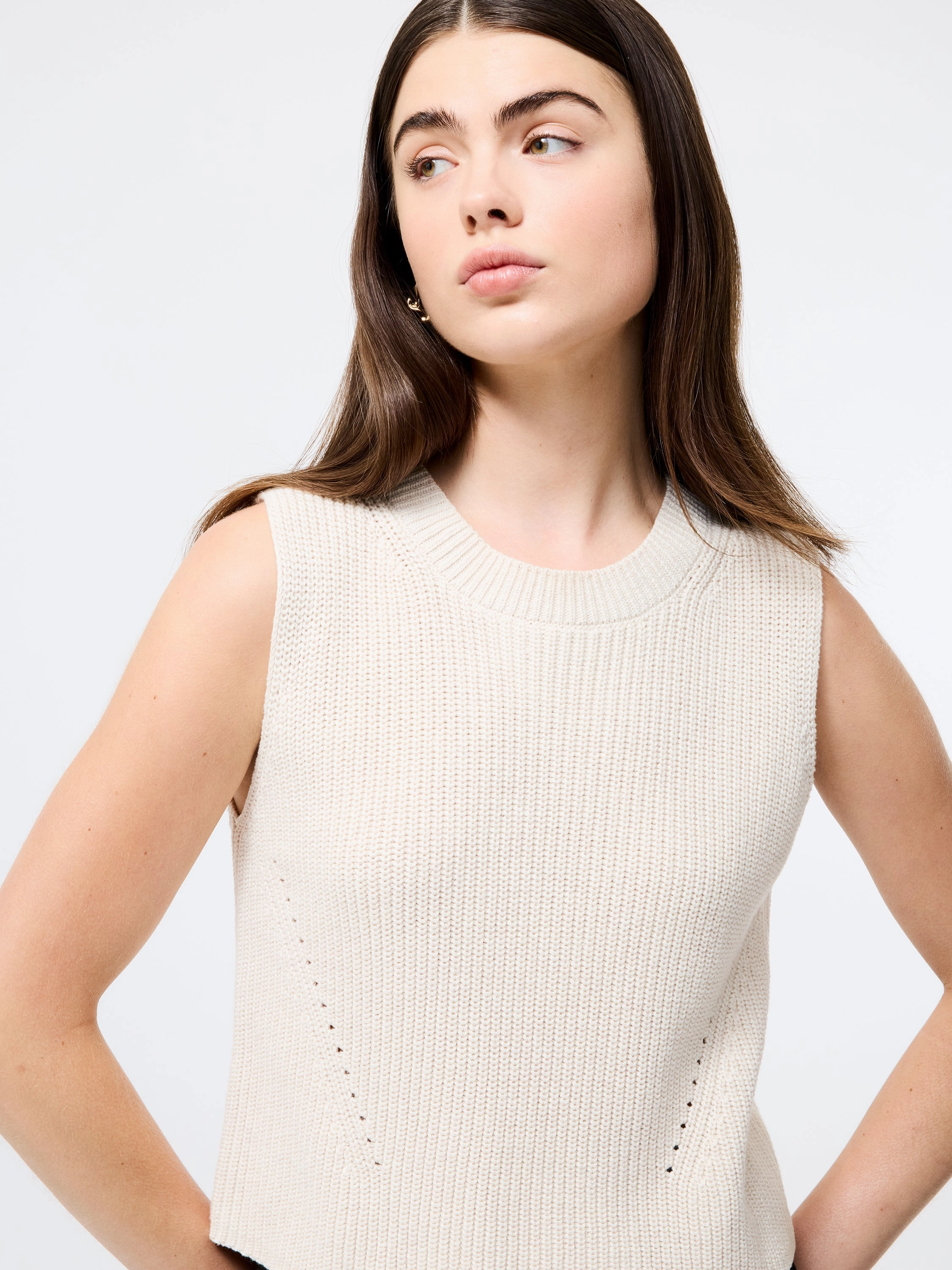 Natural Odor Control Mozart Crewneck Sleeveless Vest