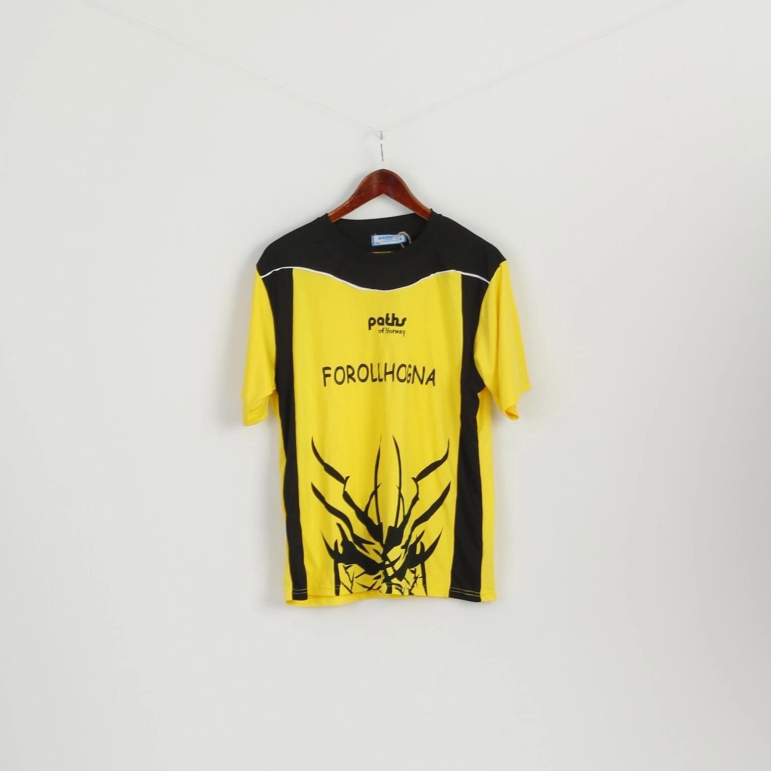New Paths of Norway Men M Shirt Yellow Jersey Sportswear Top Tagless Design