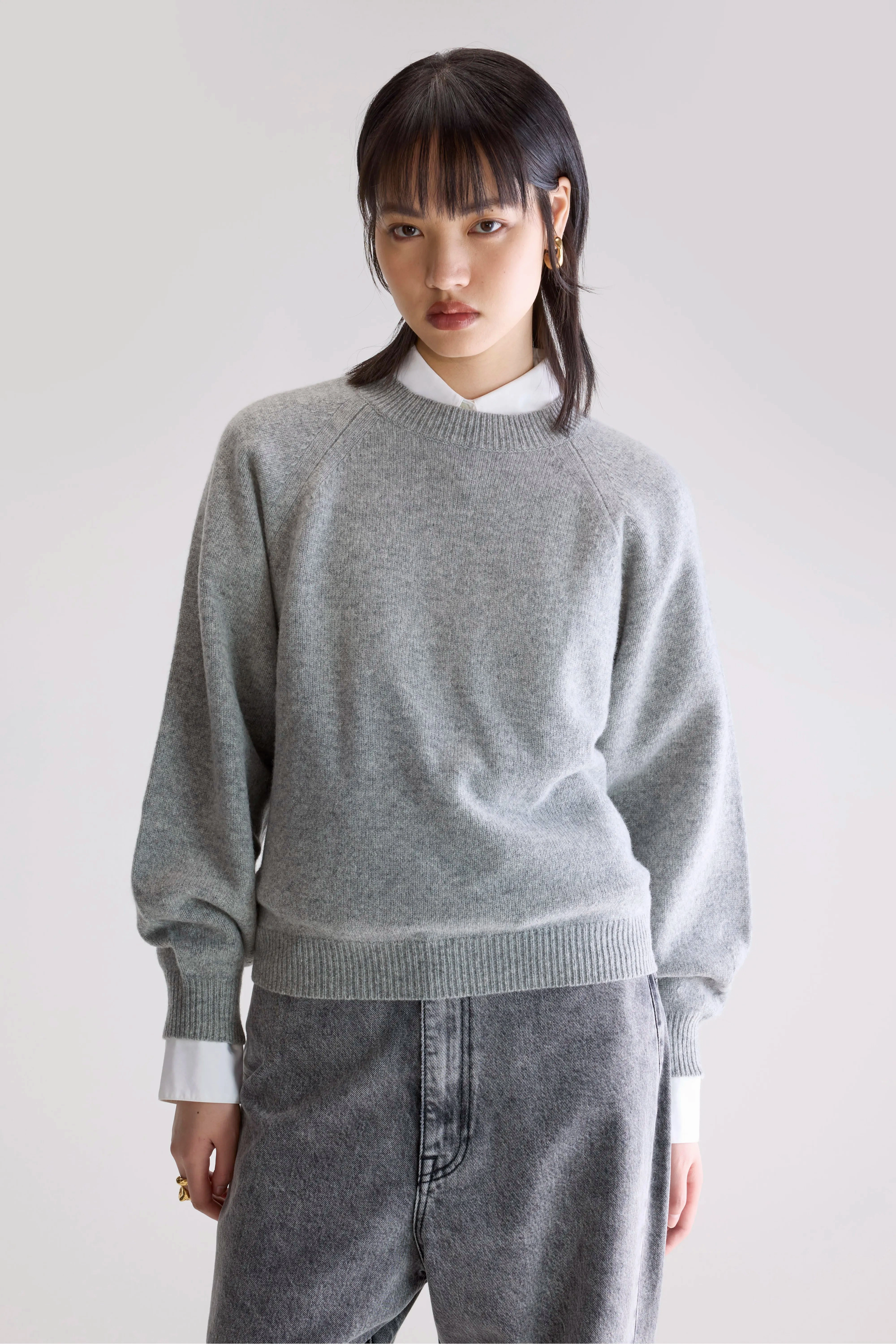 Ameka Crewneck Sweater (252 / W / H. GREY) DoubleLayered Hem