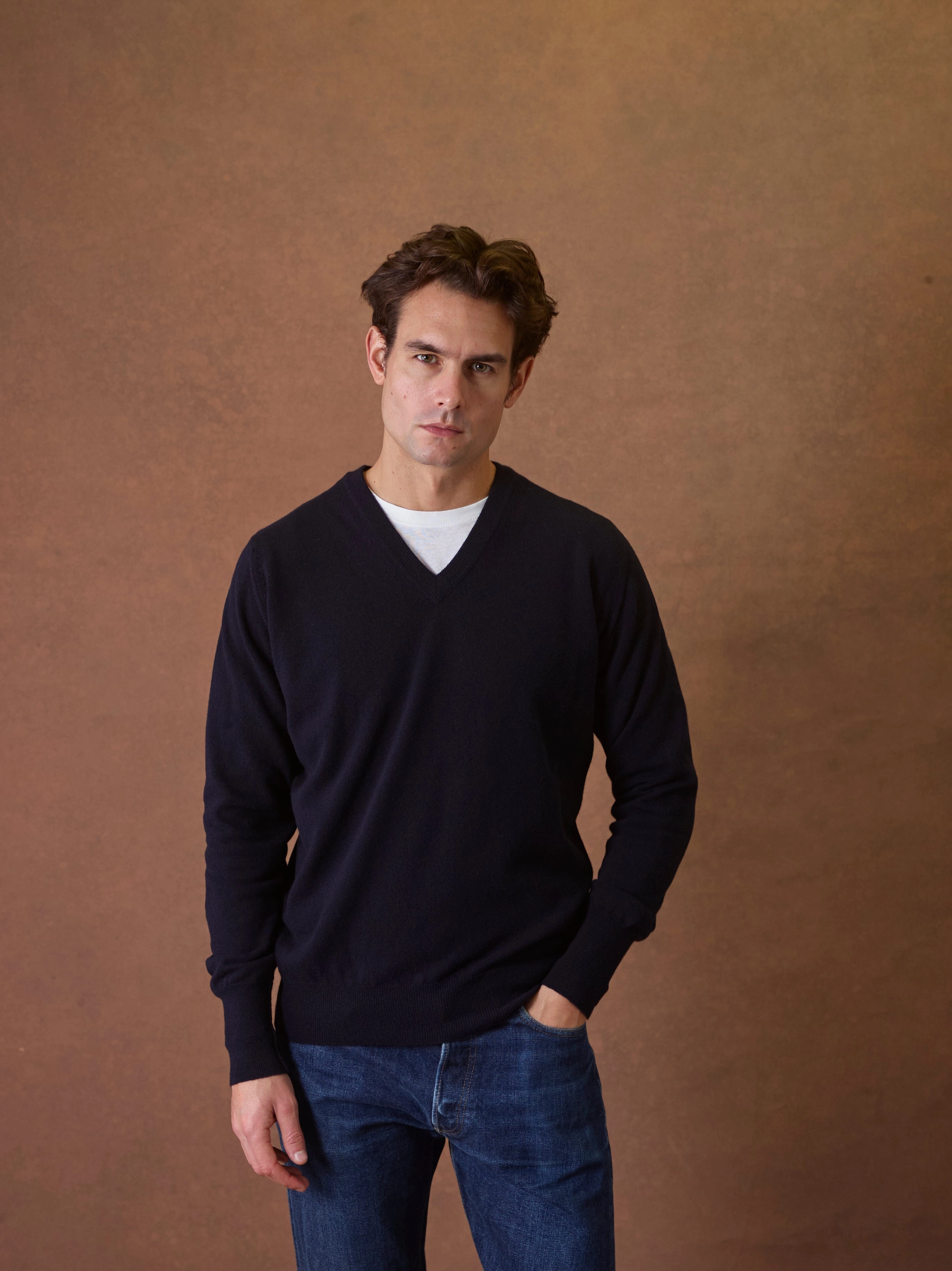 Daily Comfort Trunk Walden Geelong V Neck Sweater: Navy