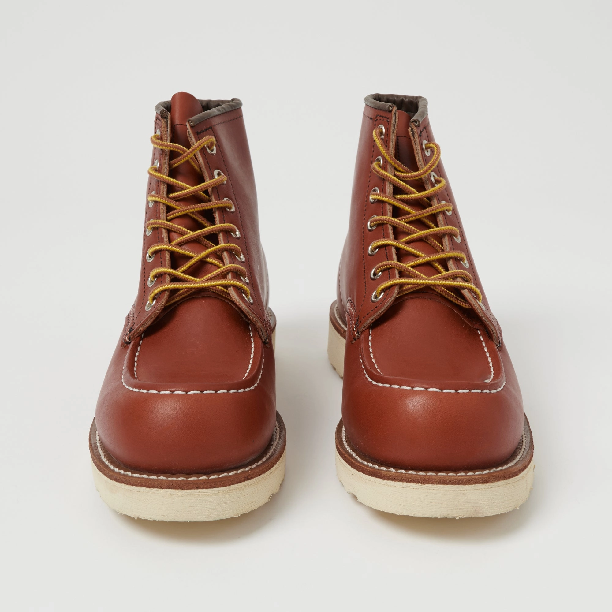 Party Wardrobe Simple Layer Red Wing 8131 Moc Toe Boots - Oro Russet