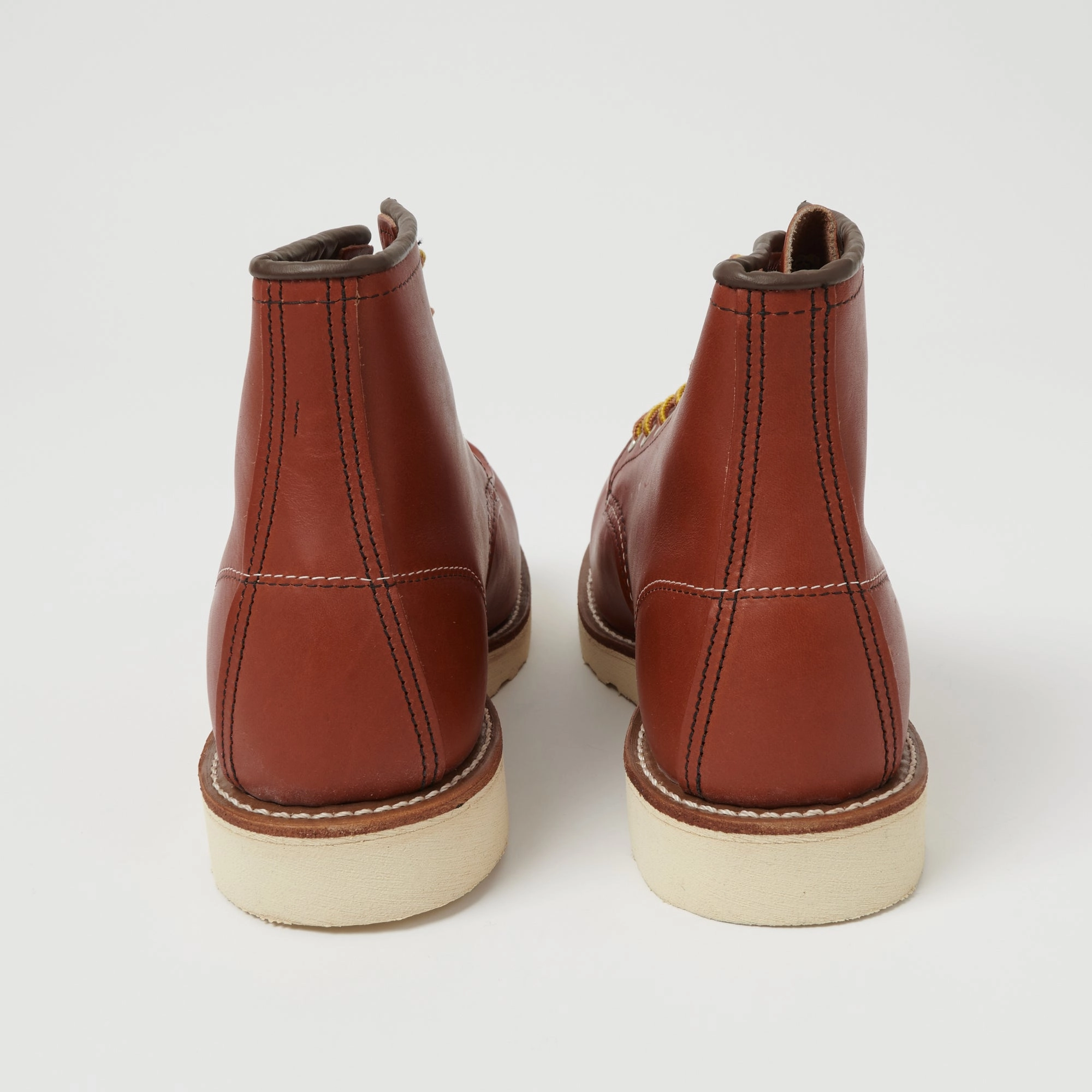 Red Wing 8131 Moc Toe Boots - Oro Russet Stretchable Material Outdoor Fit