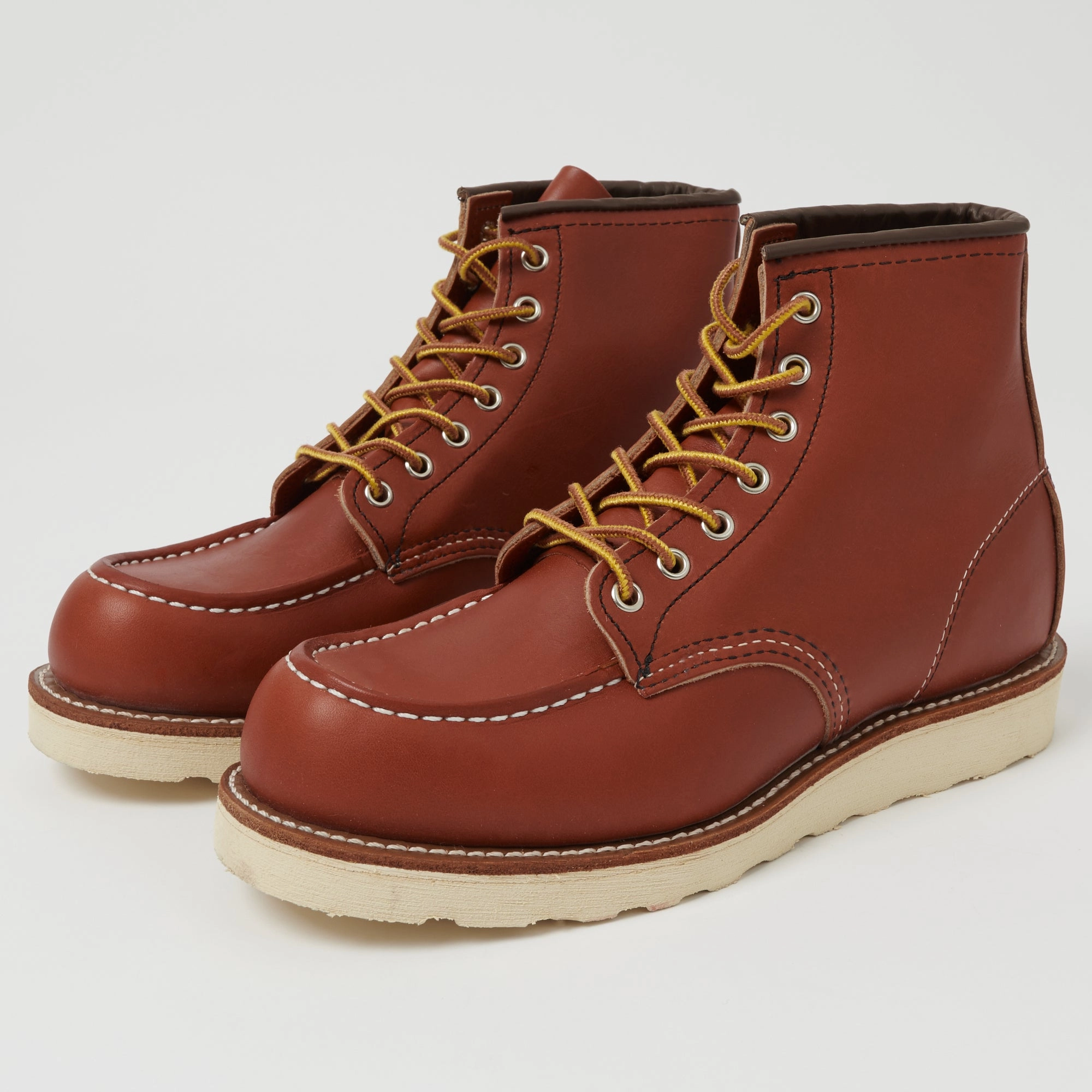 Stretchable Material Red Wing 8131 Moc Toe Boots - Oro Russet