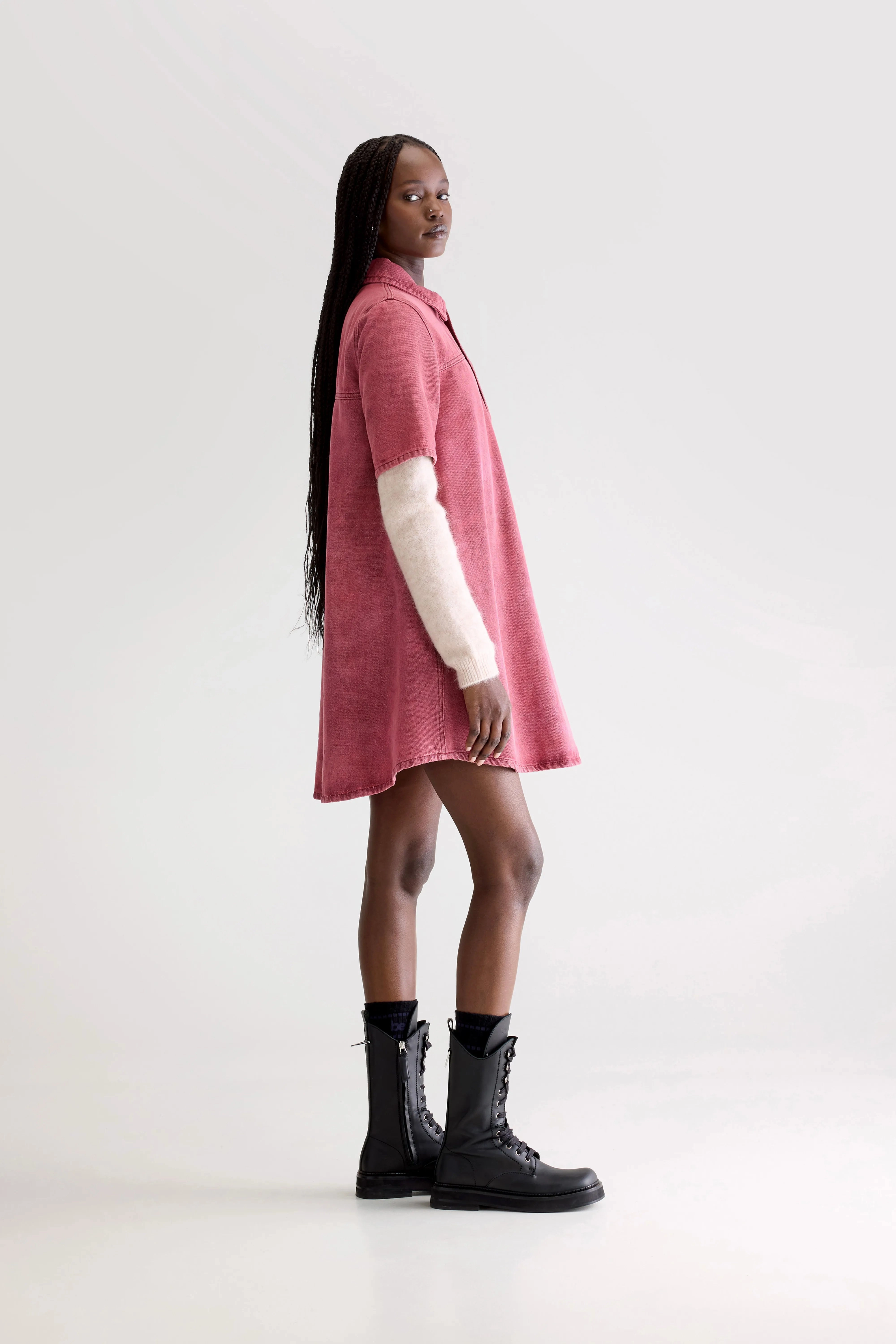Subtle Detail Winter Warmth Sustainable Paprika denim dress (252 / W / WINE STONE)