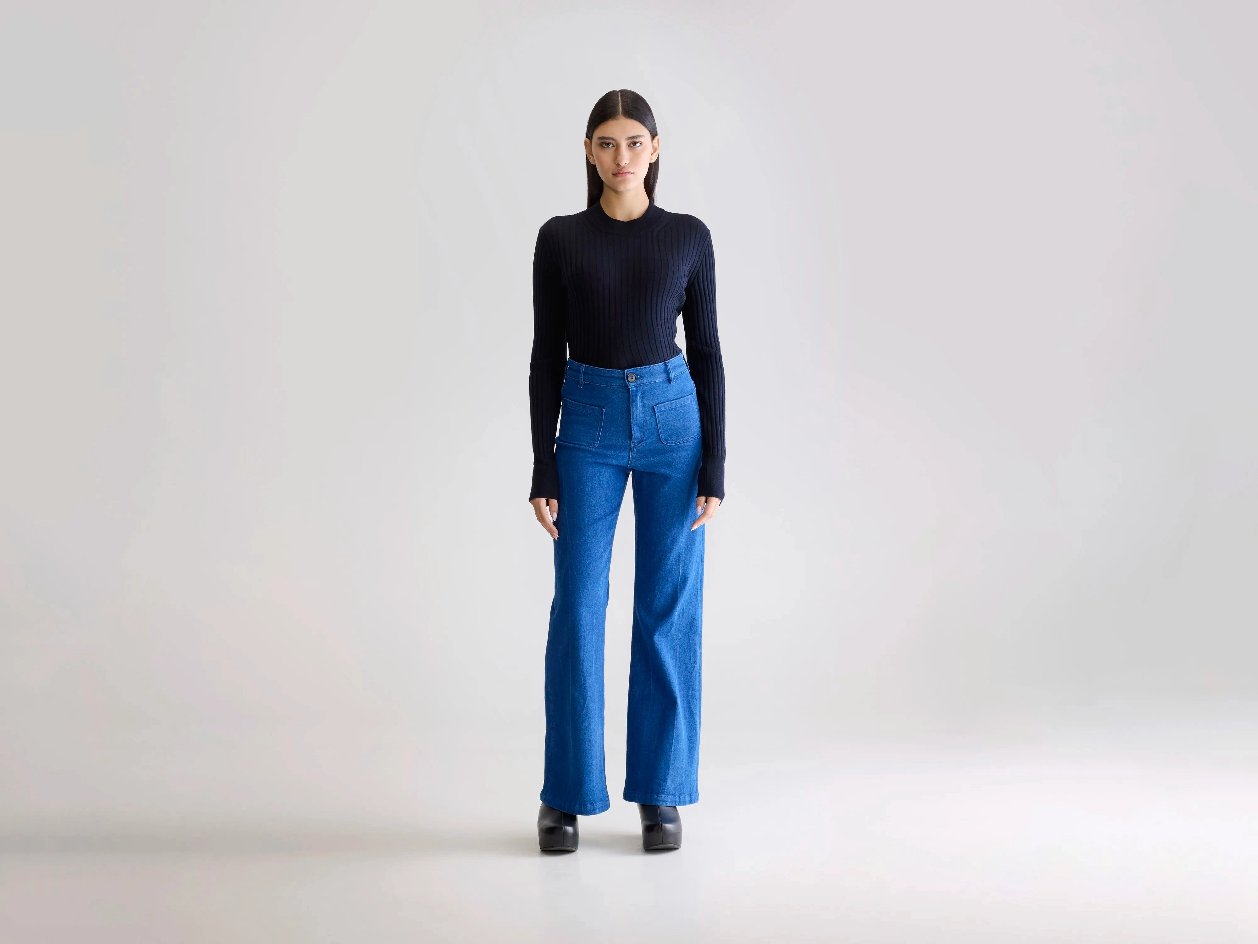 Park flared trousers (252 / W / ONE WASH) Relaxed Style Lightweight Durable