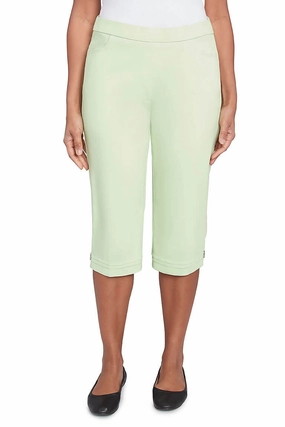 Parrot Cay Pleated Hem Capri Pant Light Fabric Active Appeal