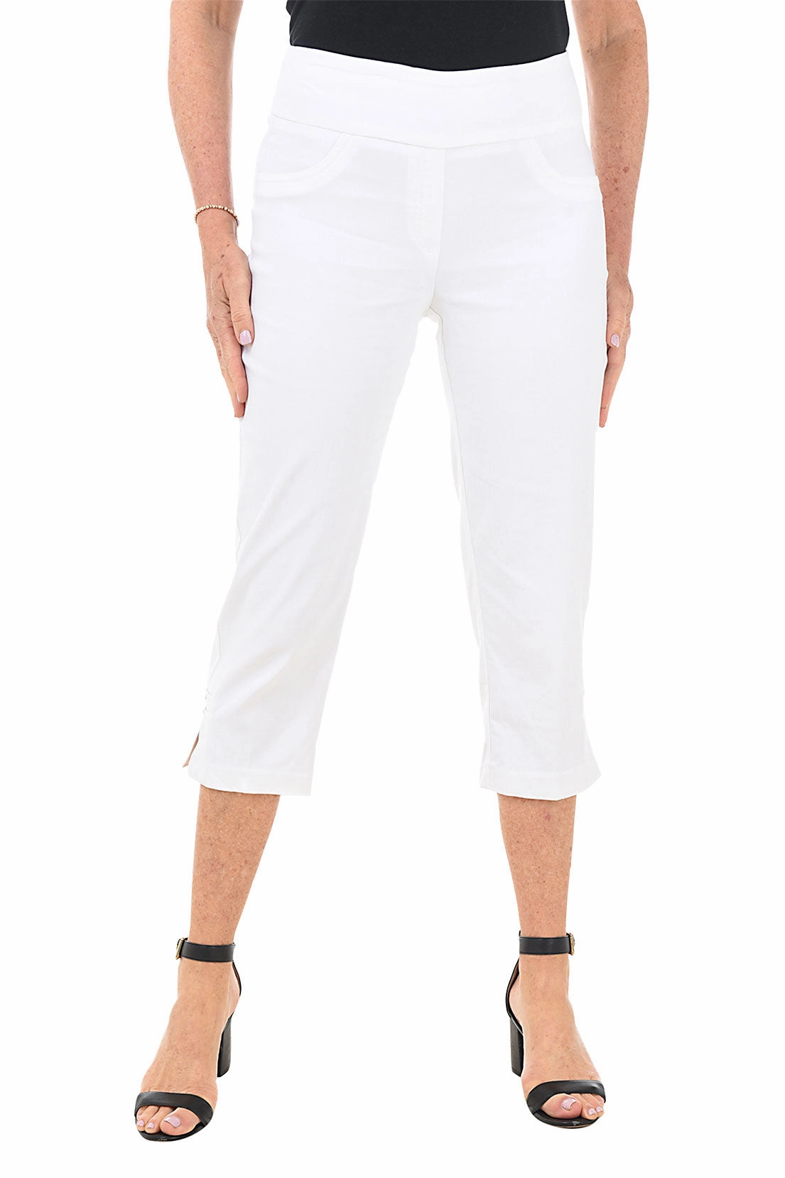 clean design Pull-On Studded Lattice Hem Capri Pant