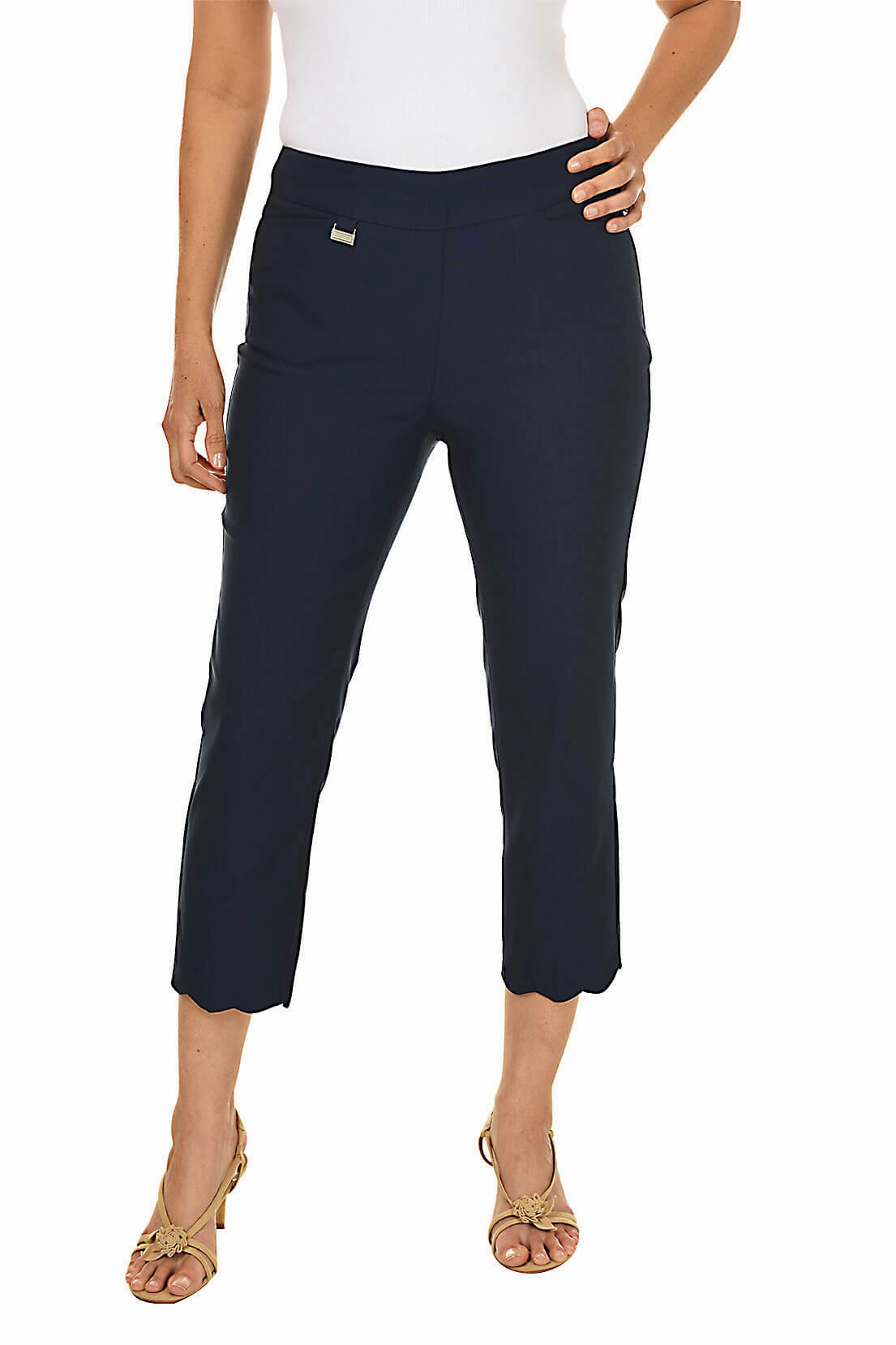 Sport Comfort Fit Pull-On Scalloped Capri Pant
