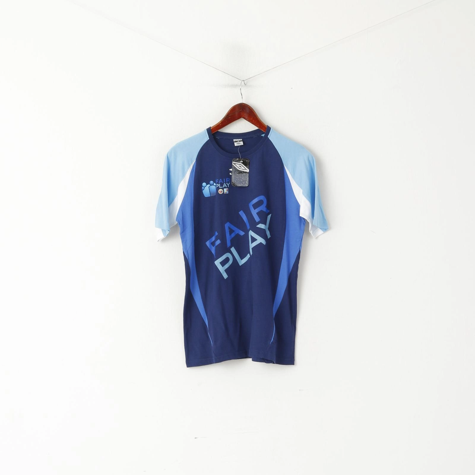 Moisture Management Technology Layer Ready Fit New Umbro Men M T-Shirt Blue Cotton Fair Play Football Sportswear Top