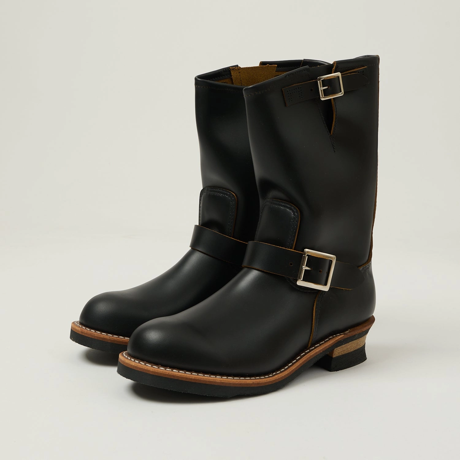 Red Wing 2966 Engineer Boots - Black Klondike Rainy Day Simple Layer