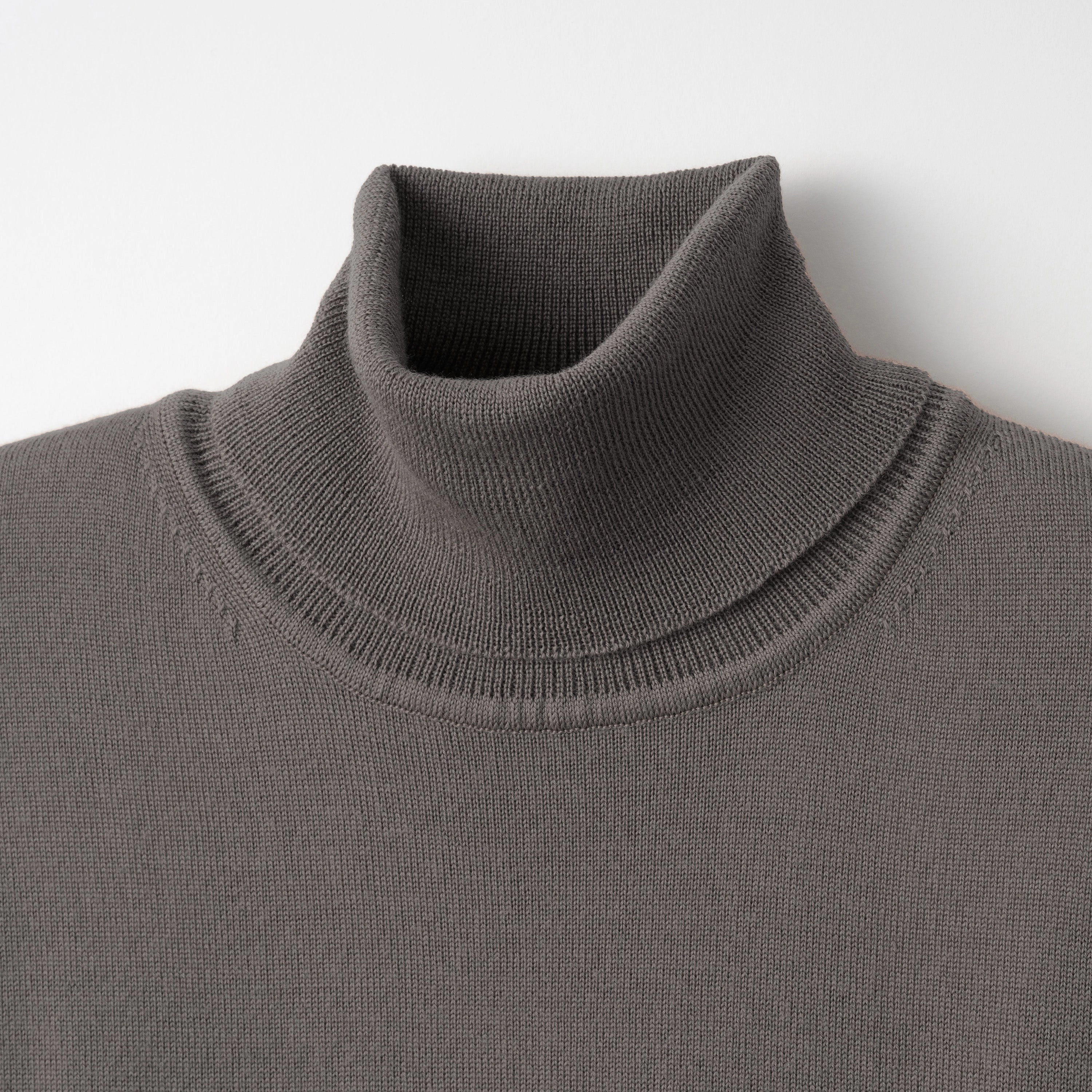 LowImpact Dye Process Transitional Layer Mooncastle Lightweight Merino Roll Neck Sweater: Charcoal
