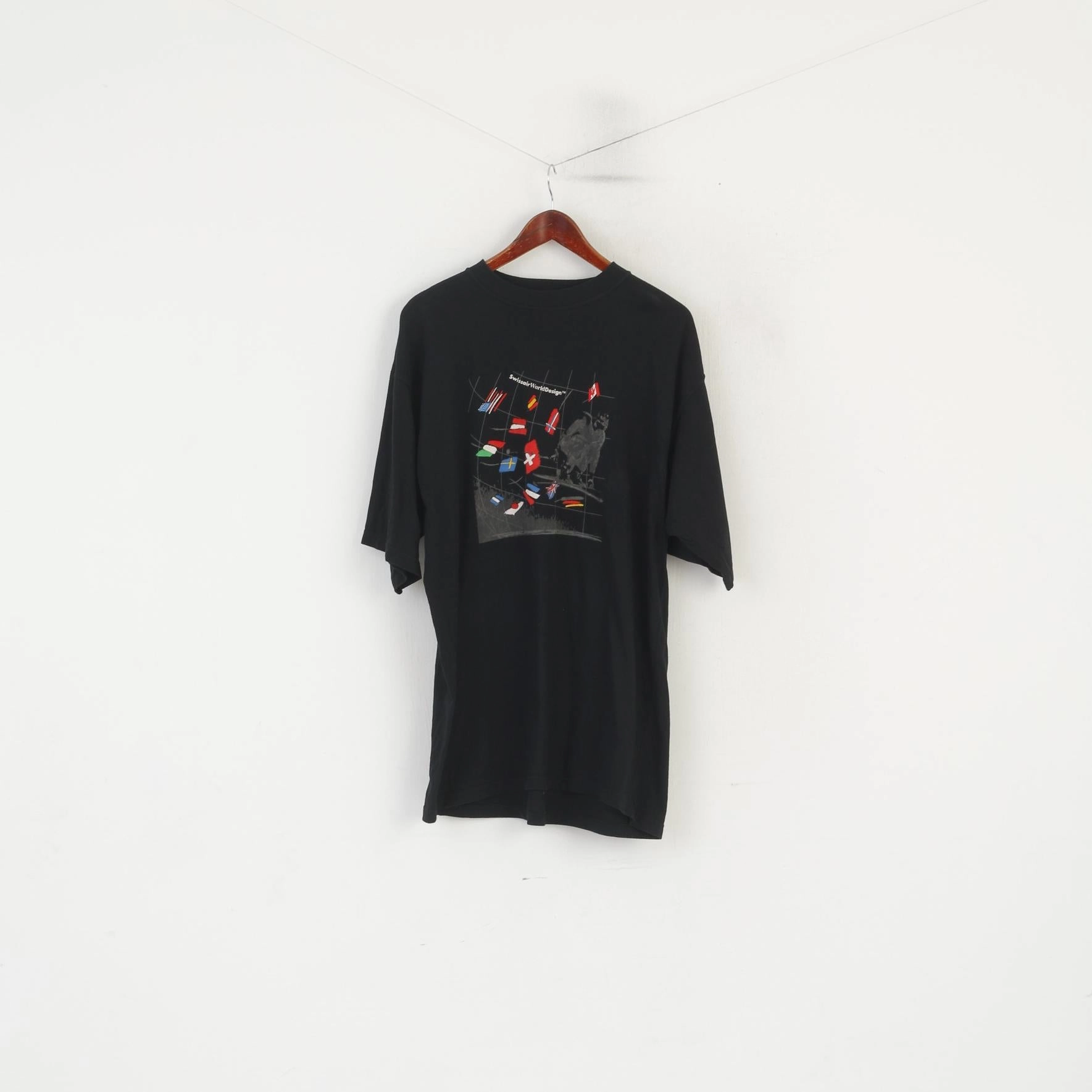 Classic Comfort Style Swissair World Design Men XL T- Shirt Black 100% Cotton Graphic Top