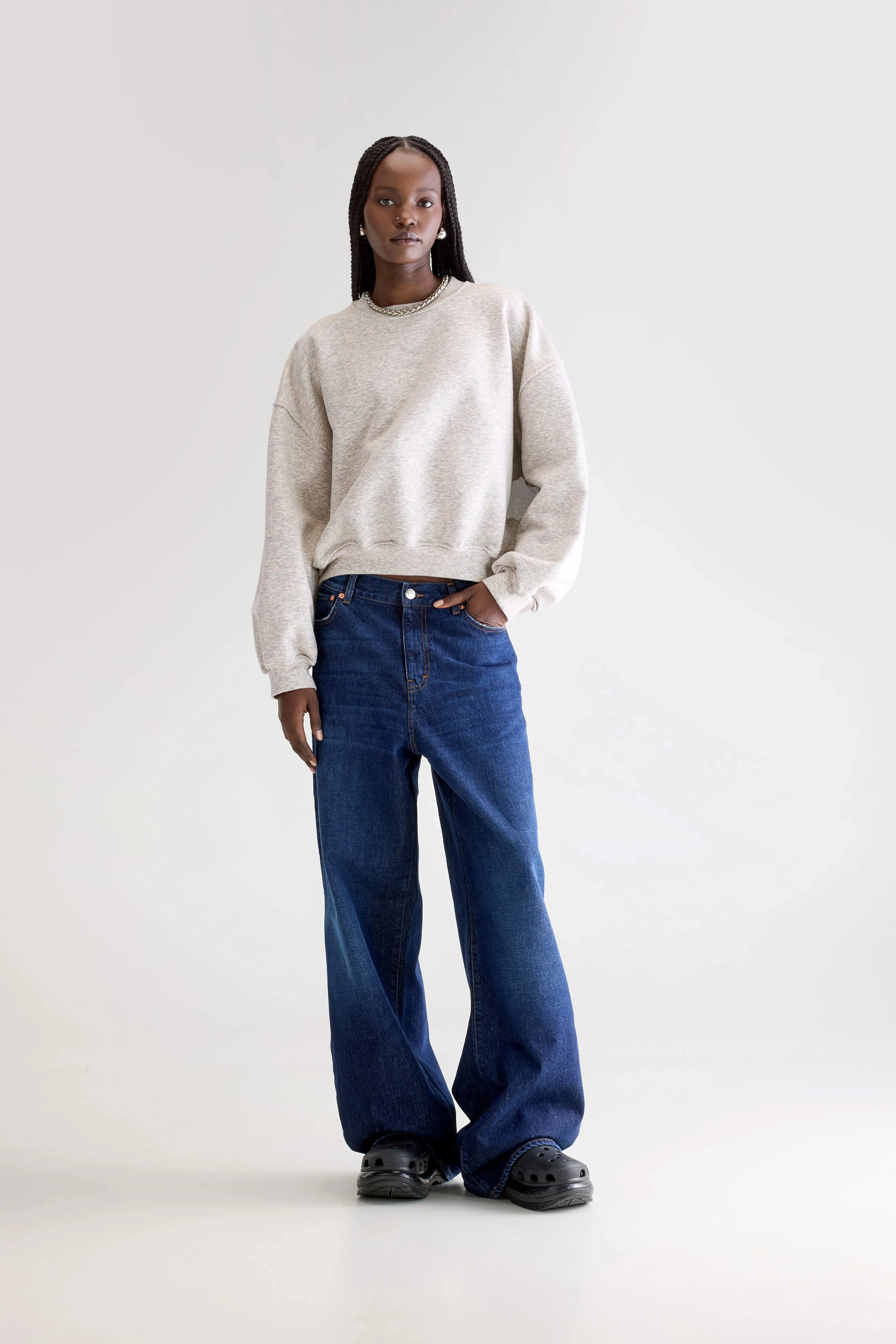 Bonded Seam Construction Modern Streetwear Fancy cropped crewneck sweatshirt (252 / W / COMBO A)