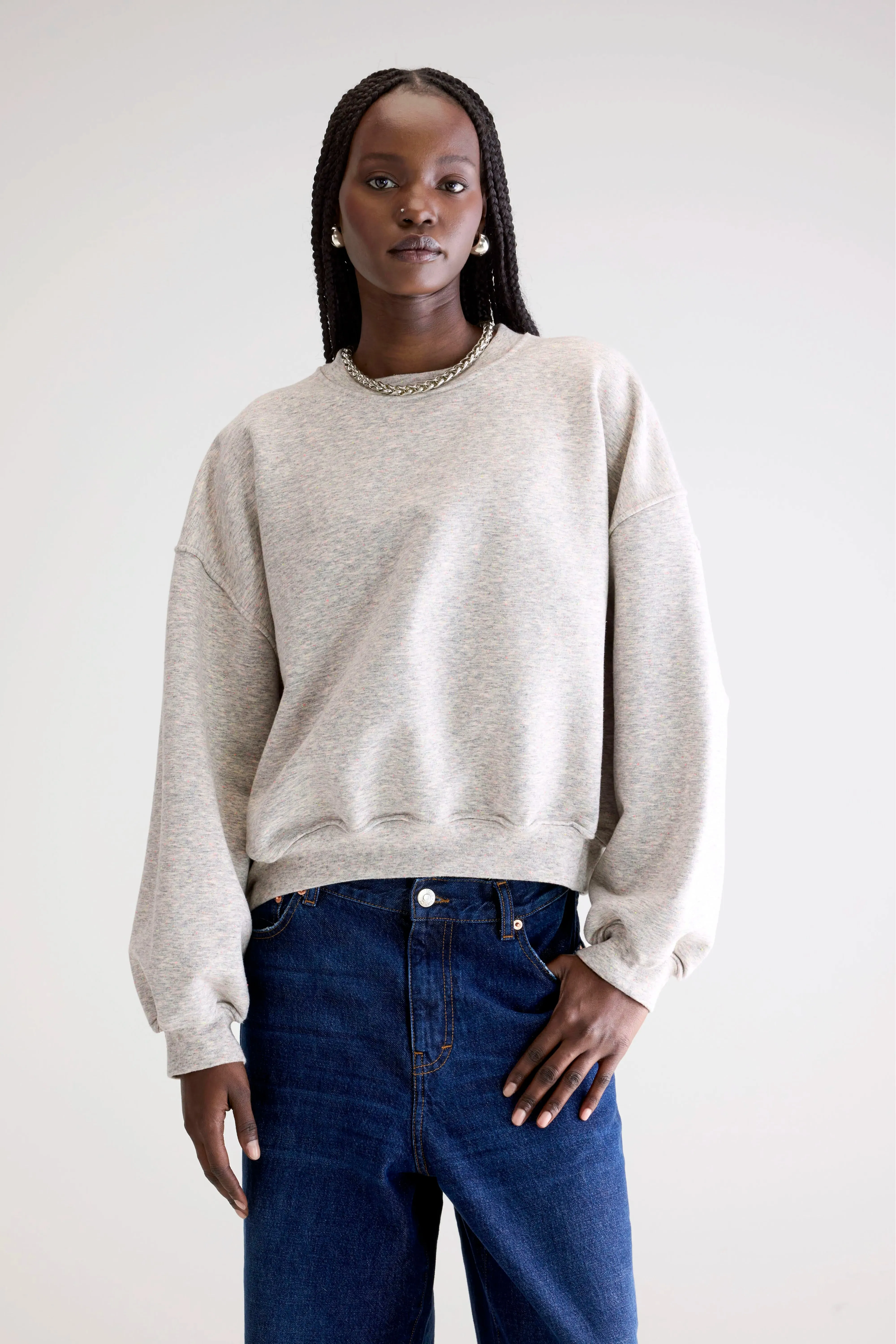 Sheen Contrast Stitching Accents Fancy cropped crewneck sweatshirt (252 / W / COMBO A)