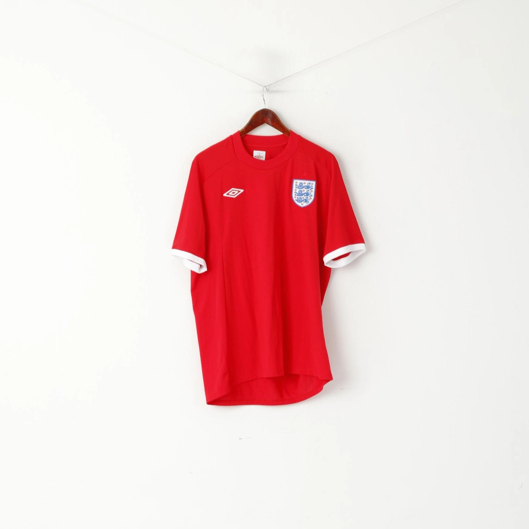 Light Layer Chic Smart Umbro Men 46 L Shirt Red National England Team Football Sportswear Jersey
