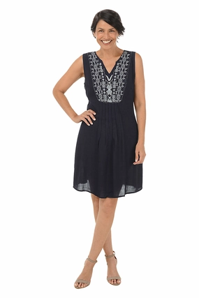 Trend Texture Navy Diamond Embroidery Pleated Sleeveless Dress