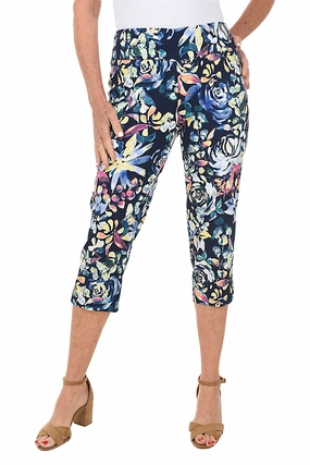 Timeless Comfort Fit Rose Petals Pull-On Crop Pant