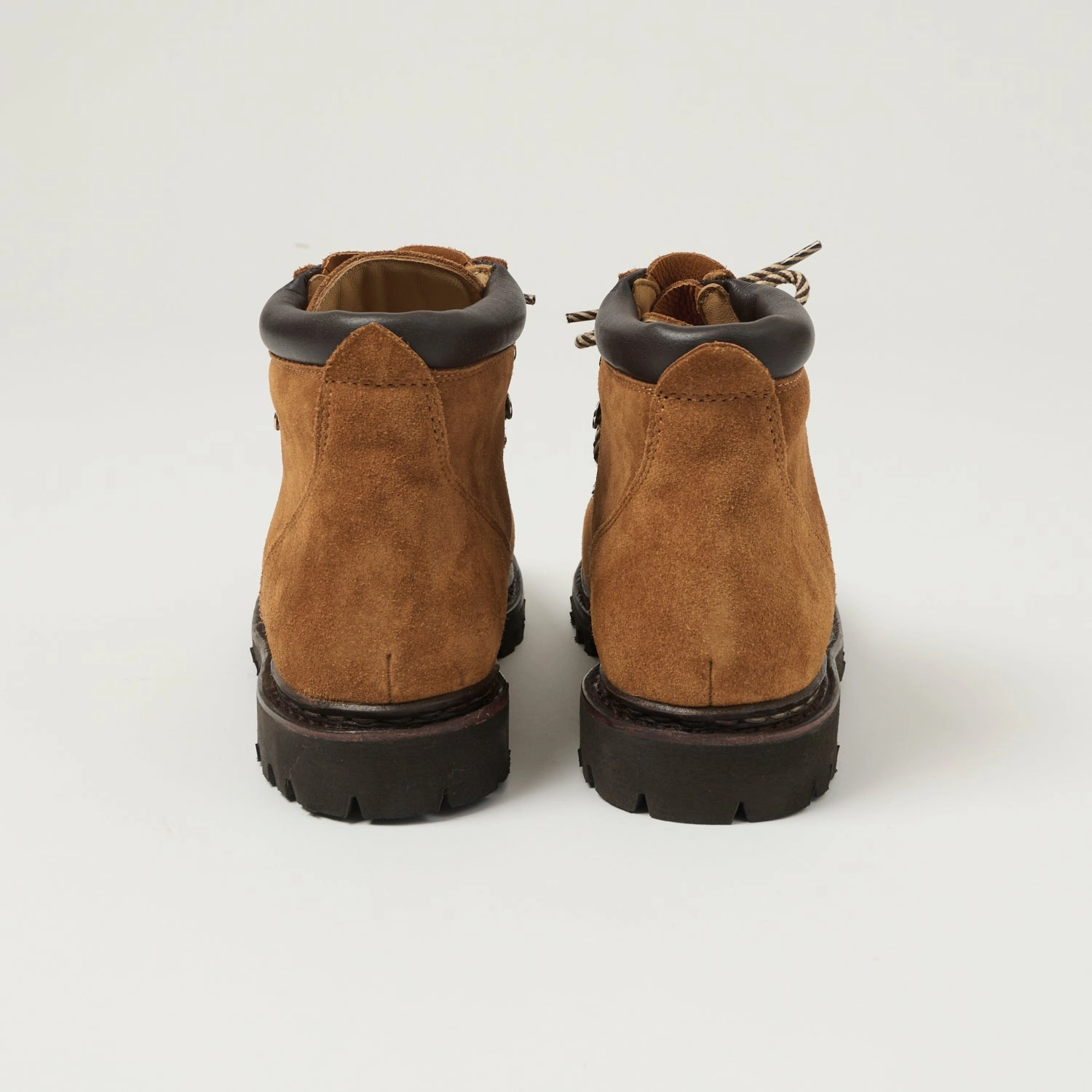 Studded details Classic Boot Paraboot Avoriaz Jannu Boot - Velour Whisky