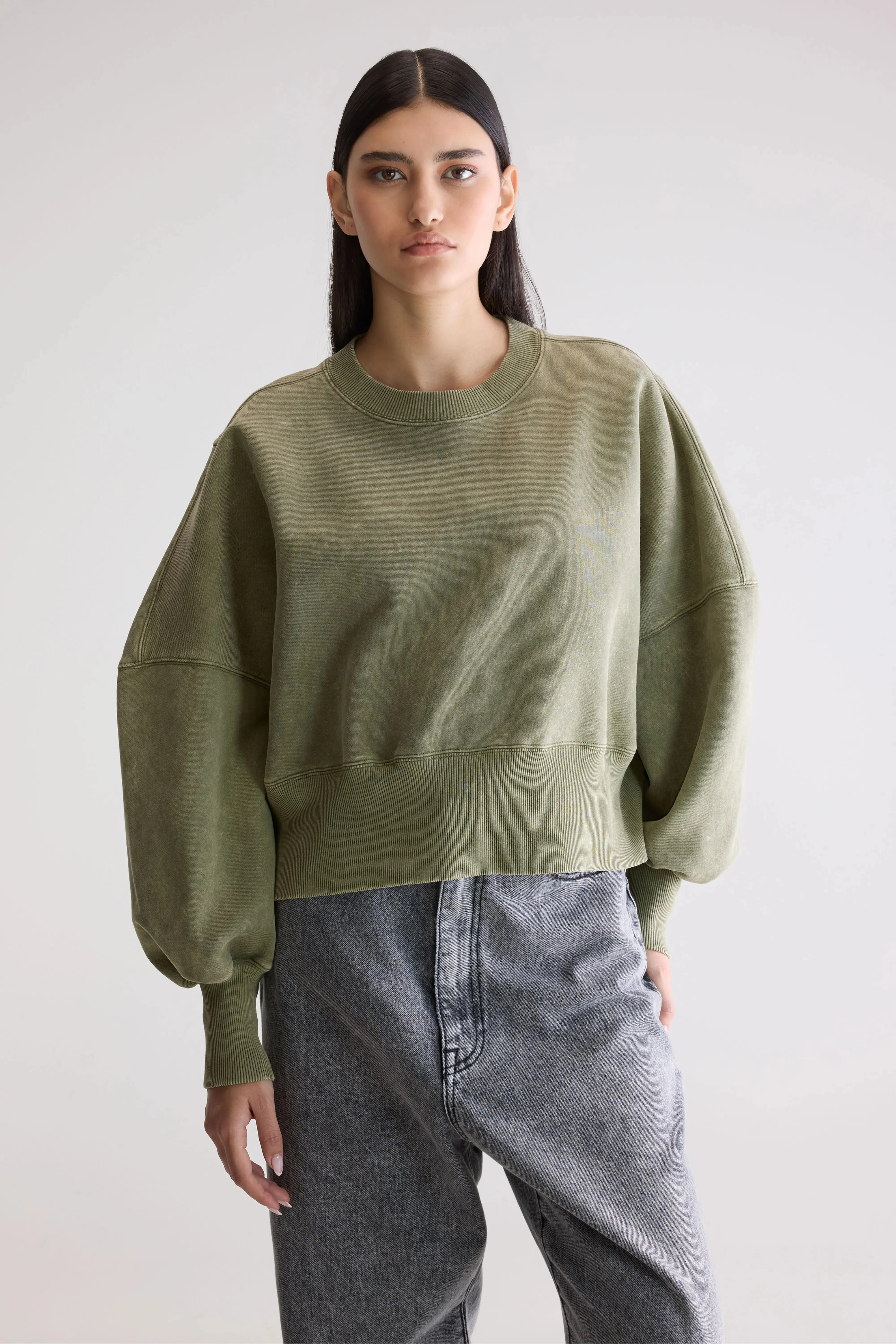Salva cropped sweatshirt (252 / W / ARMY) Urban Fit