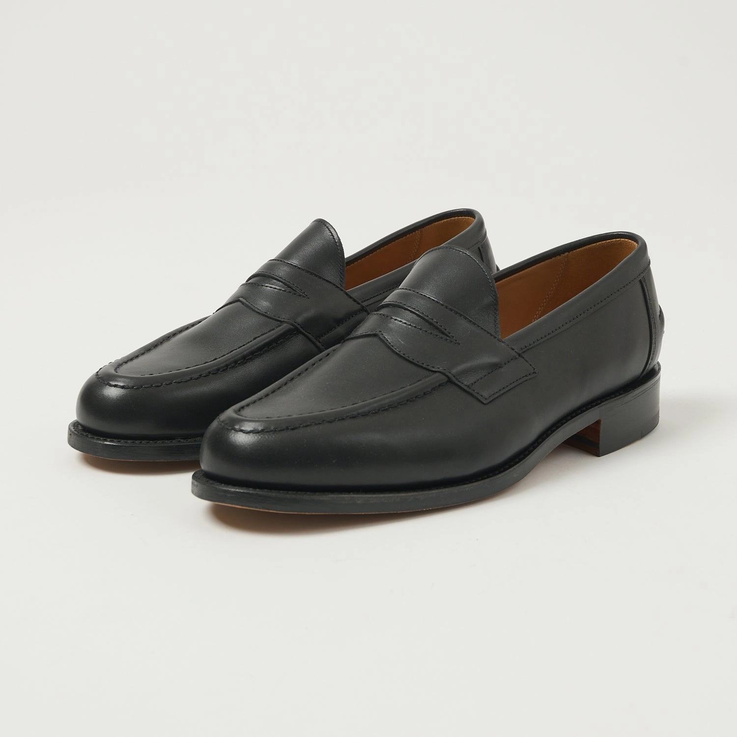 Sanders Aldwych Buttseam Penny Loafer - Black Calf Quiet Step Walk Safe