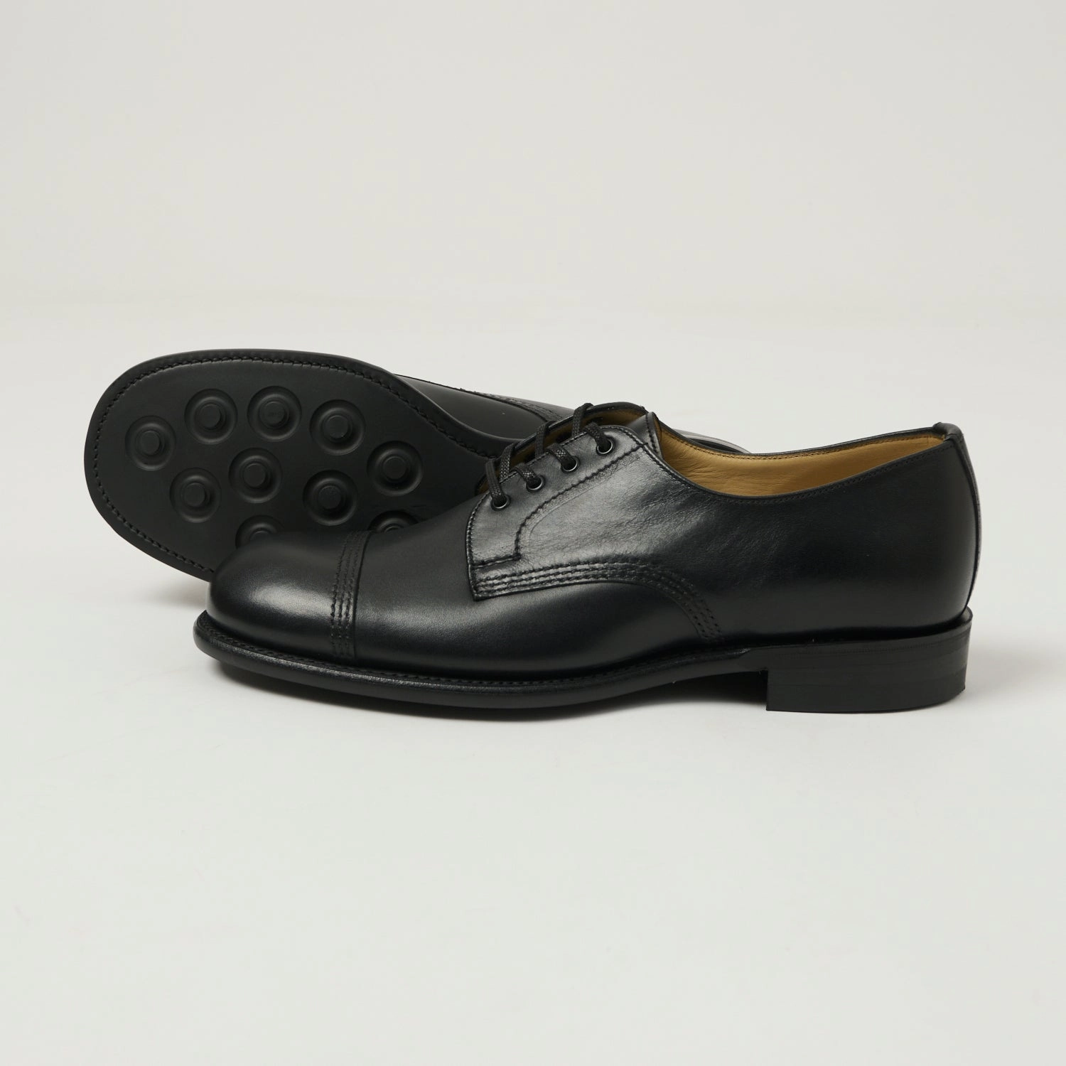 All Season Wear Effortless Style Sanders Derby Shoe - Black Waxy