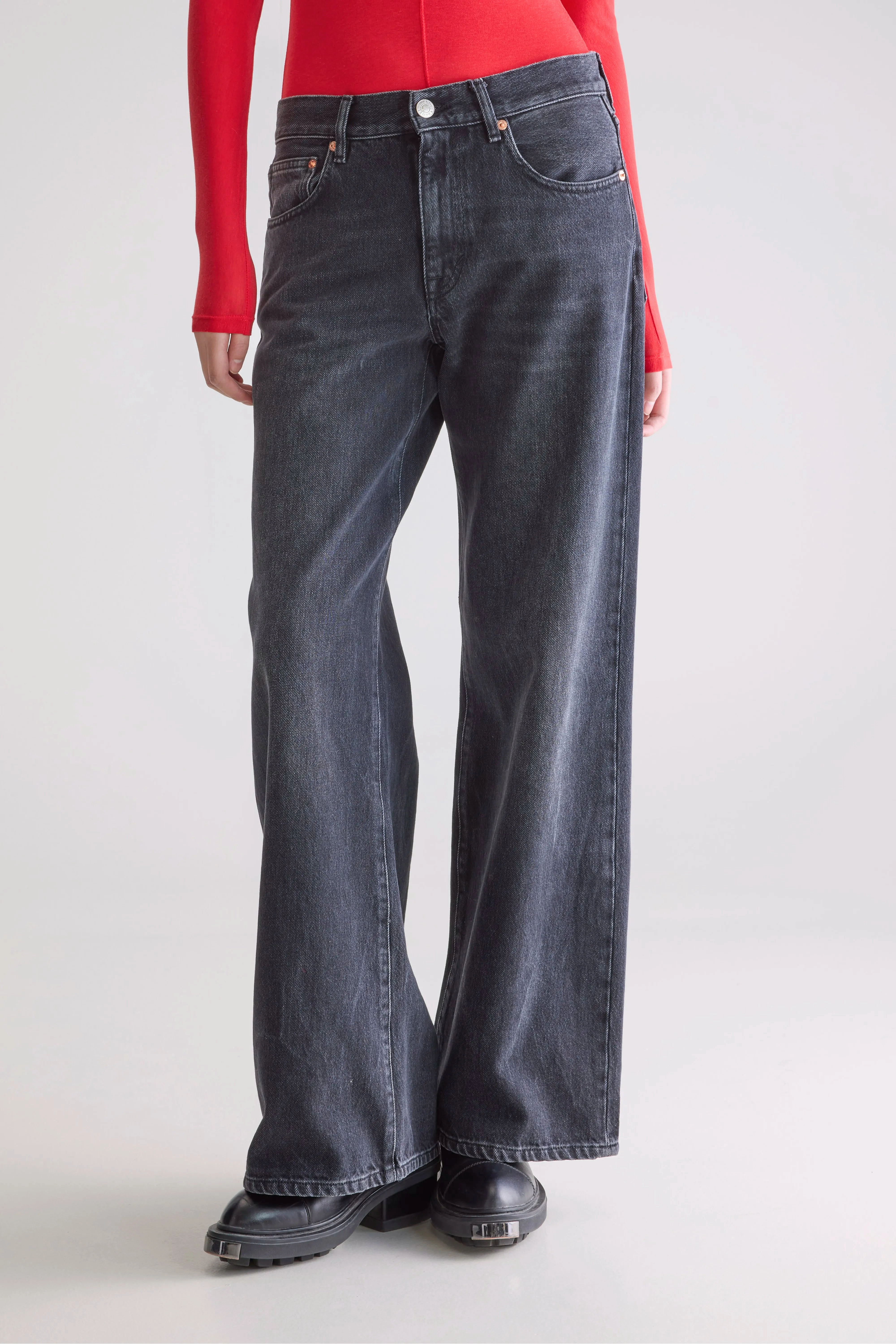 Denim N. 97 wide jeans (252 / W / USED BLACK) Earthy Rainy Day City Walk Compact Weave Technology