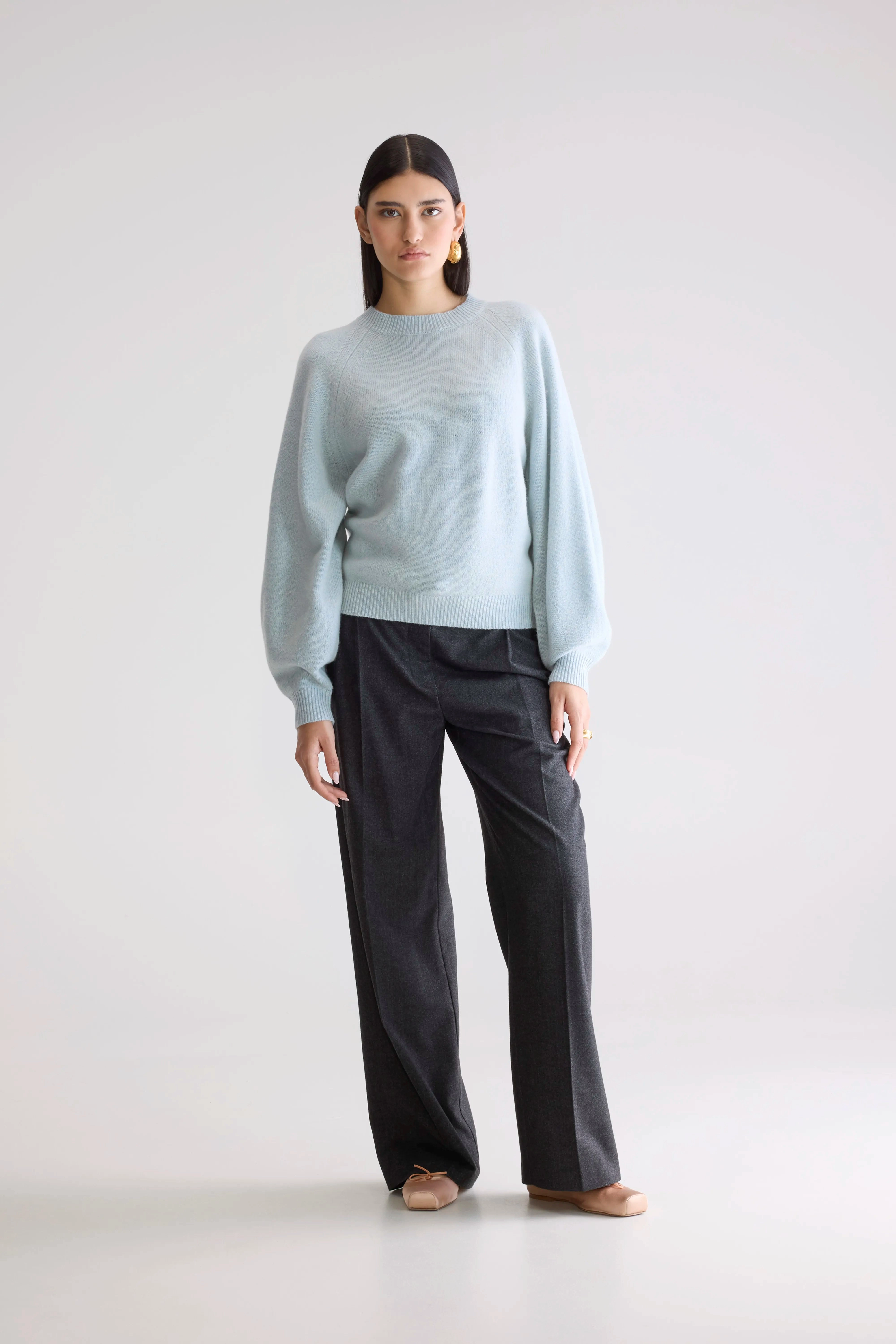 Reinforced Hem Ameka Crewneck Sweater (252 / W / ICE CUBE)