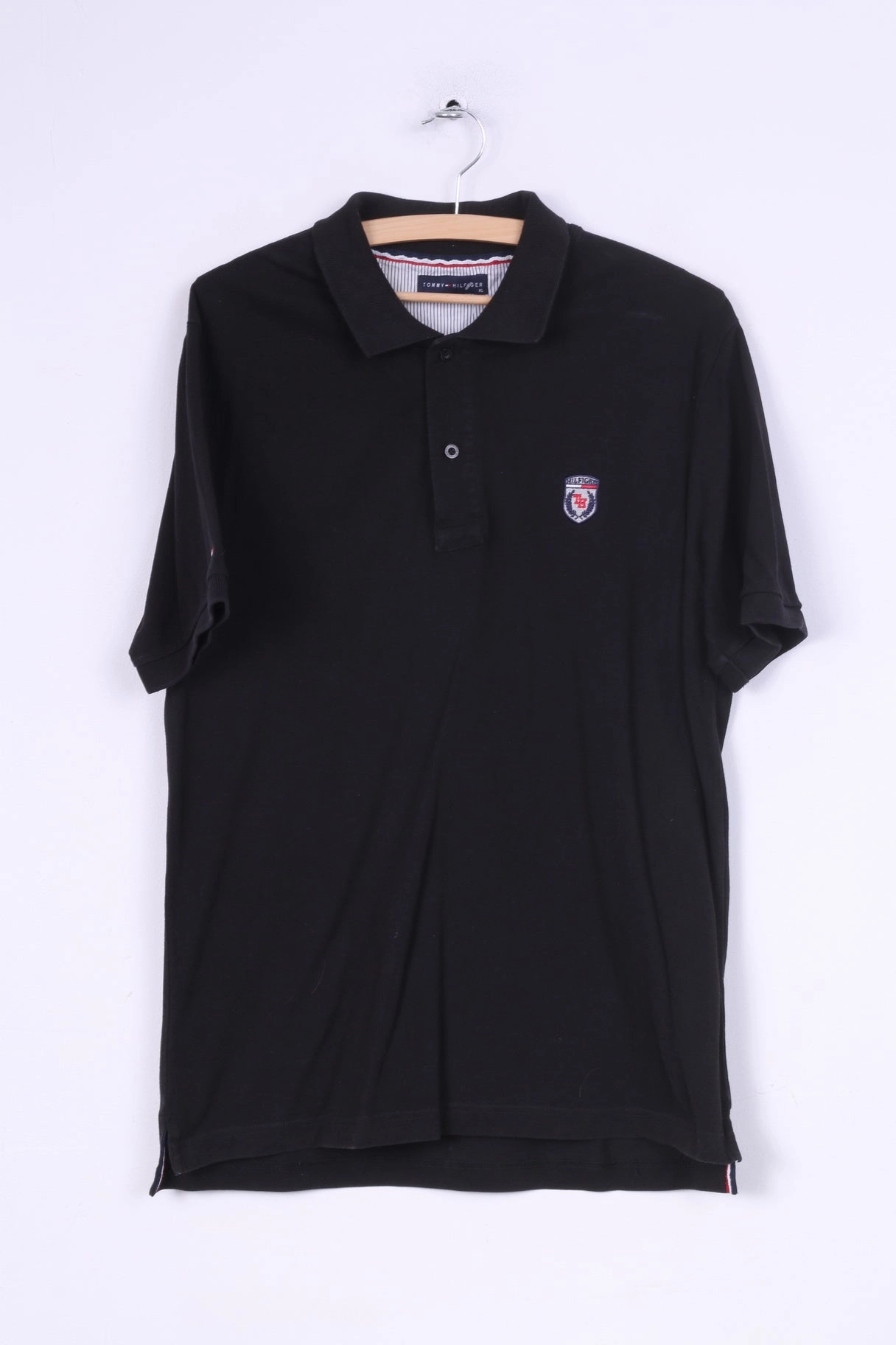 Travel Essential Tommy Hilfiger Mens XL Polo Shirt Black Summer Short Sleeve Cotton