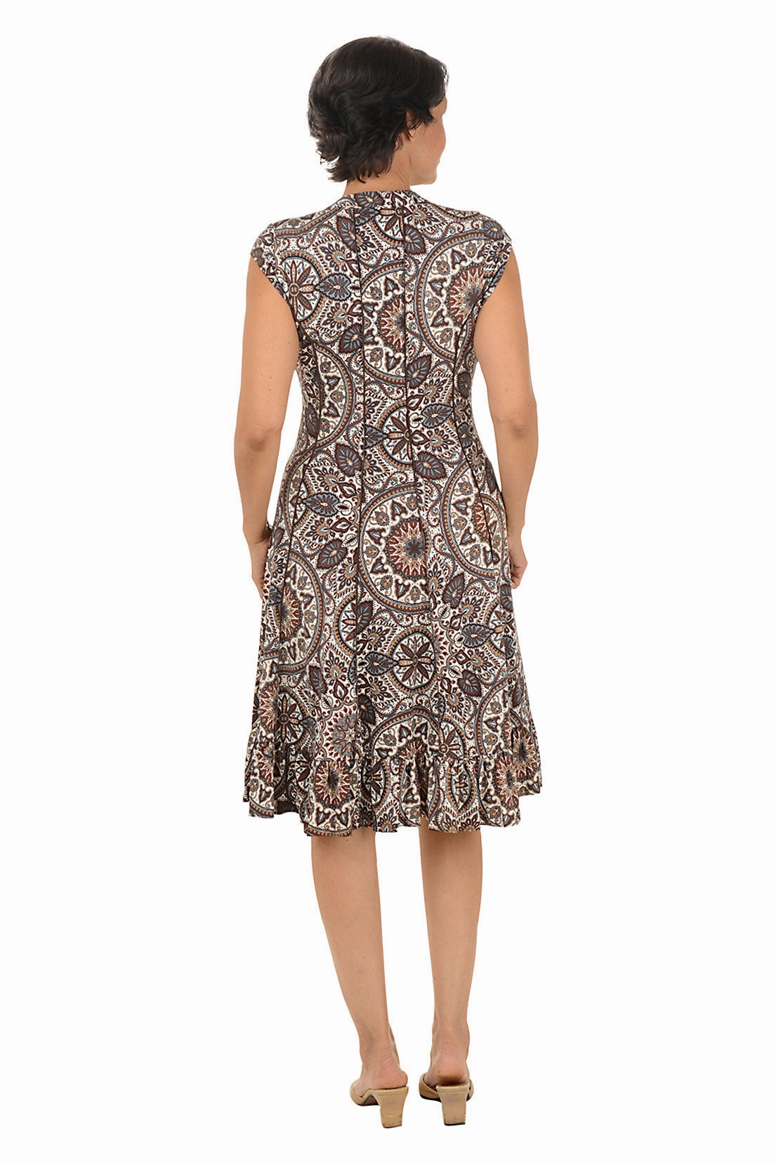 Pleated-Skirt Gentle Motion Natural Medallion Seamed Ruffle Hem Dress