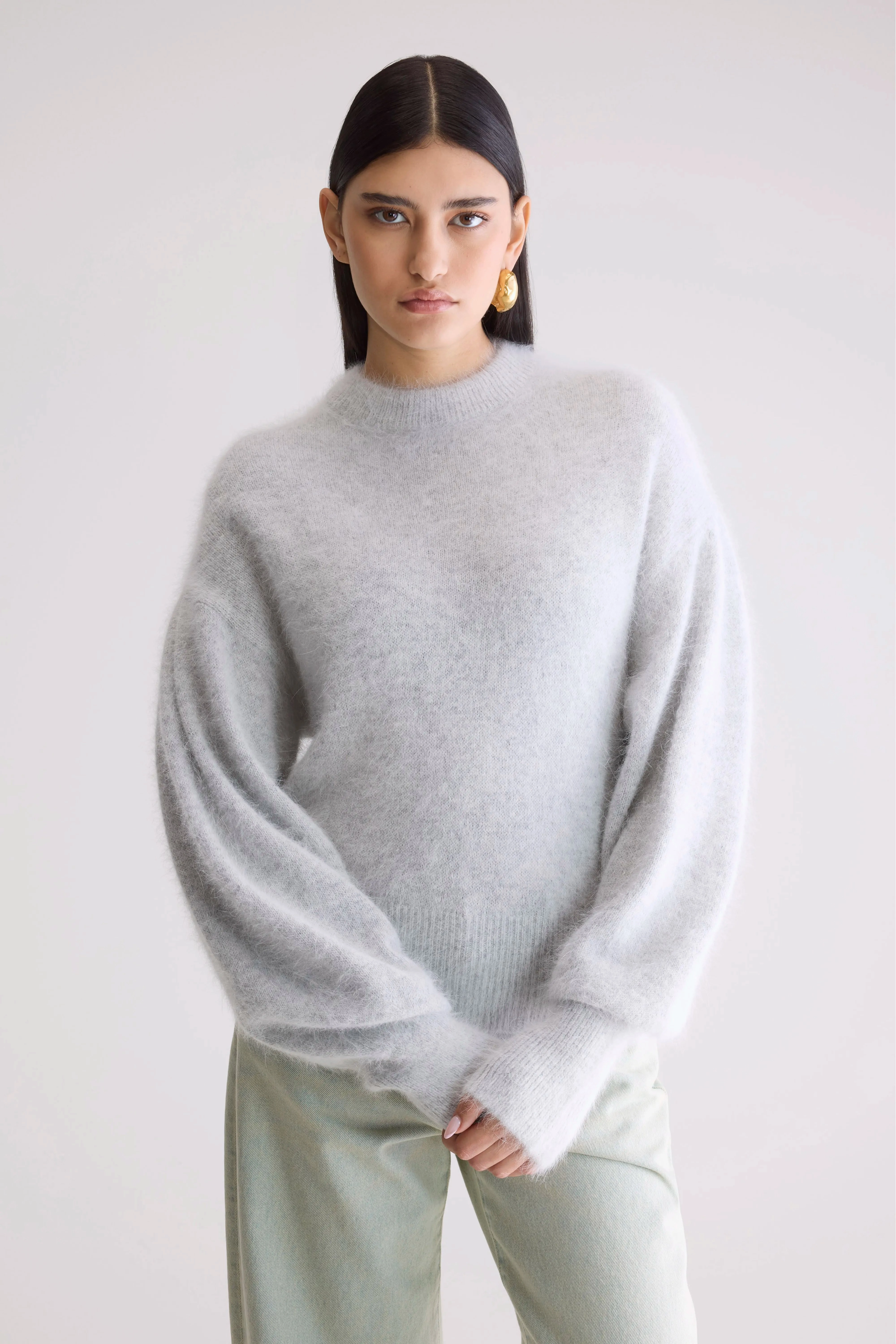 Temperature Regulating Knit Durable Stitchwork Dateka Fluffy Sweater (252 / W / BIRCH)