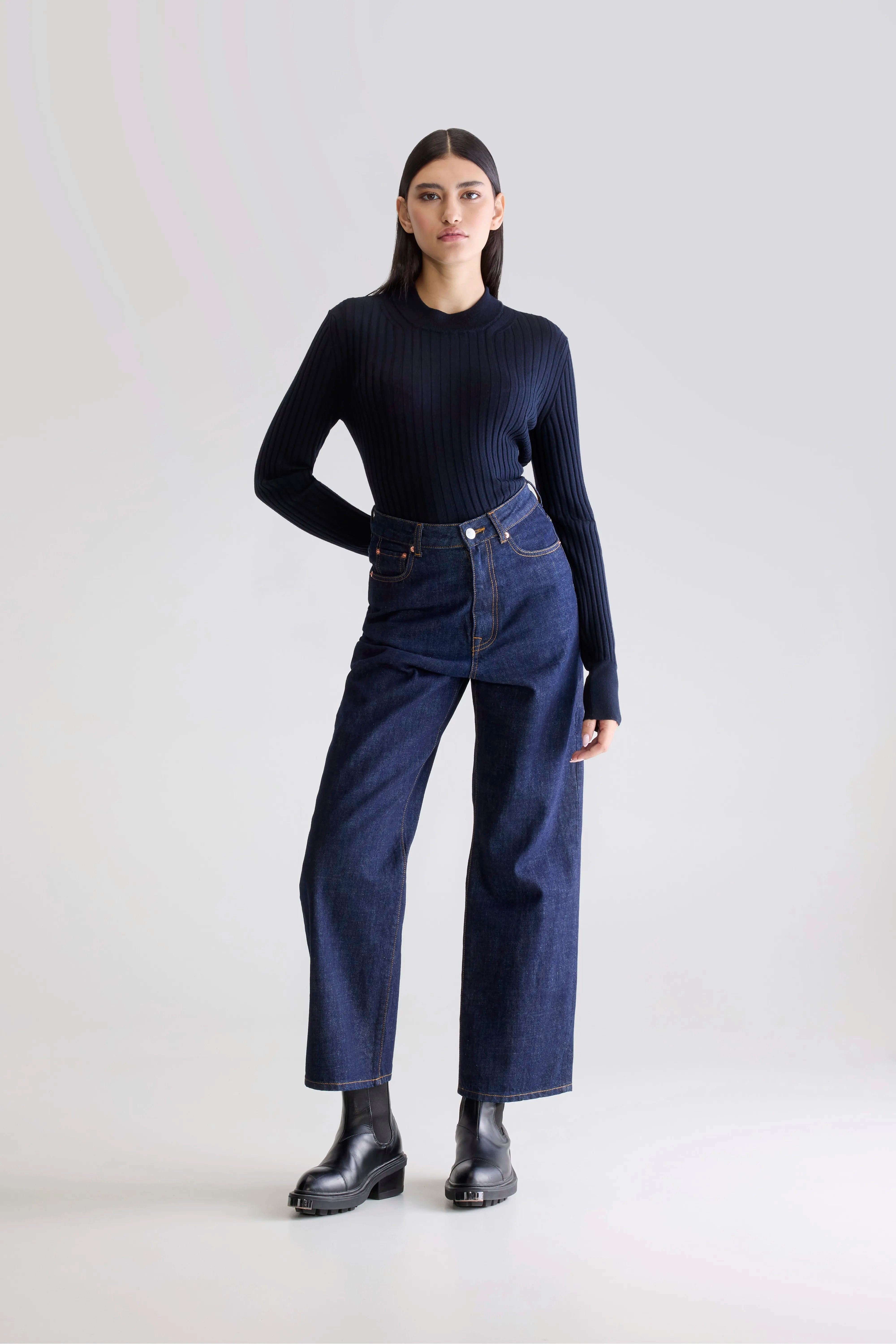 Low Impact Dye Weekend Warrior Creative Look Modern Denim N. 61 wide jeans (252 / W / BLUE RINSE)