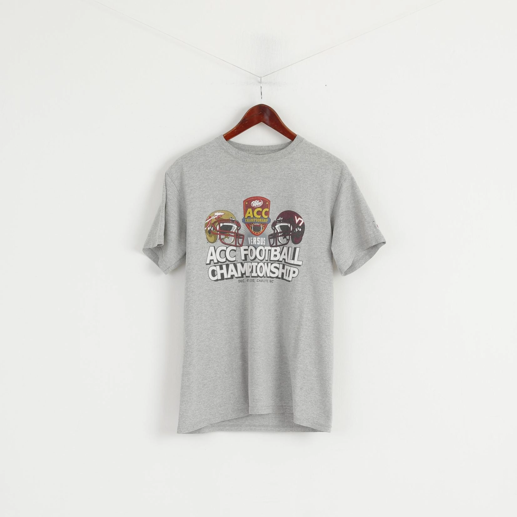 Cool Vibes ComfortFirst Champion Men M T-Shirt Grey Cotton Acc Football Championship Graphic Top