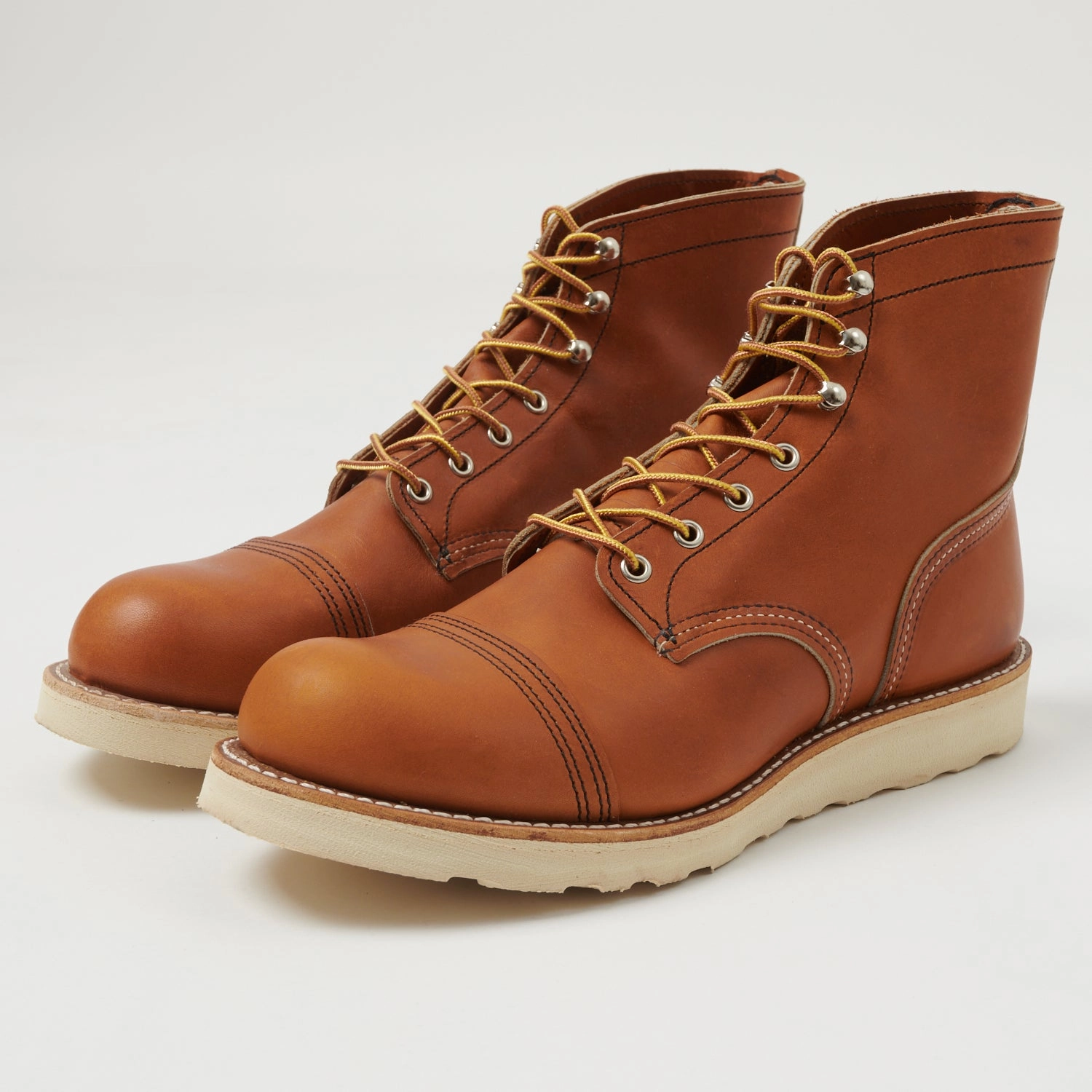 Chic Vibe All-Purpose Step Red Wing 8089 6" Iron Ranger Boots - Legacy Oro