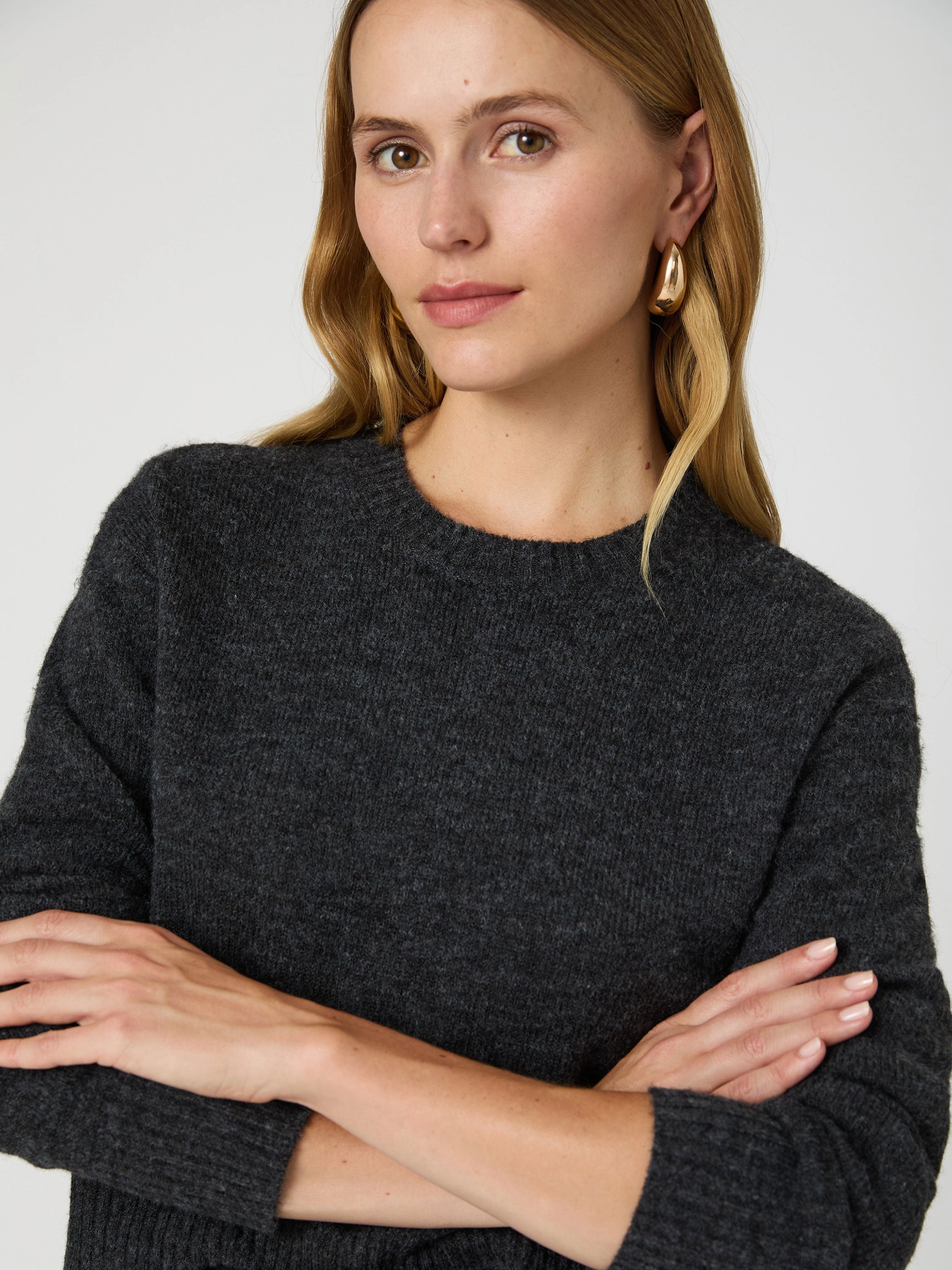 Kesia Crew Neck Cropped Sweater Temperature Regulating