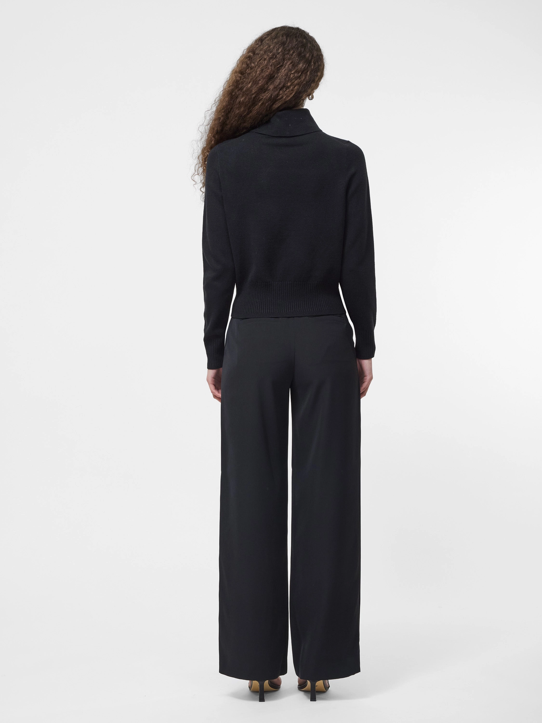 Daywear Fit Babysoft Turtleneck Sweater