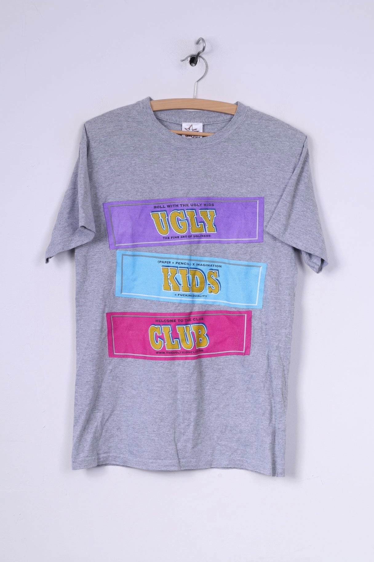 Chill Comfort Look The Ugly Kids Club Mens S Graphic T-Shirt Grey Crew Neck Short Sleeve Top